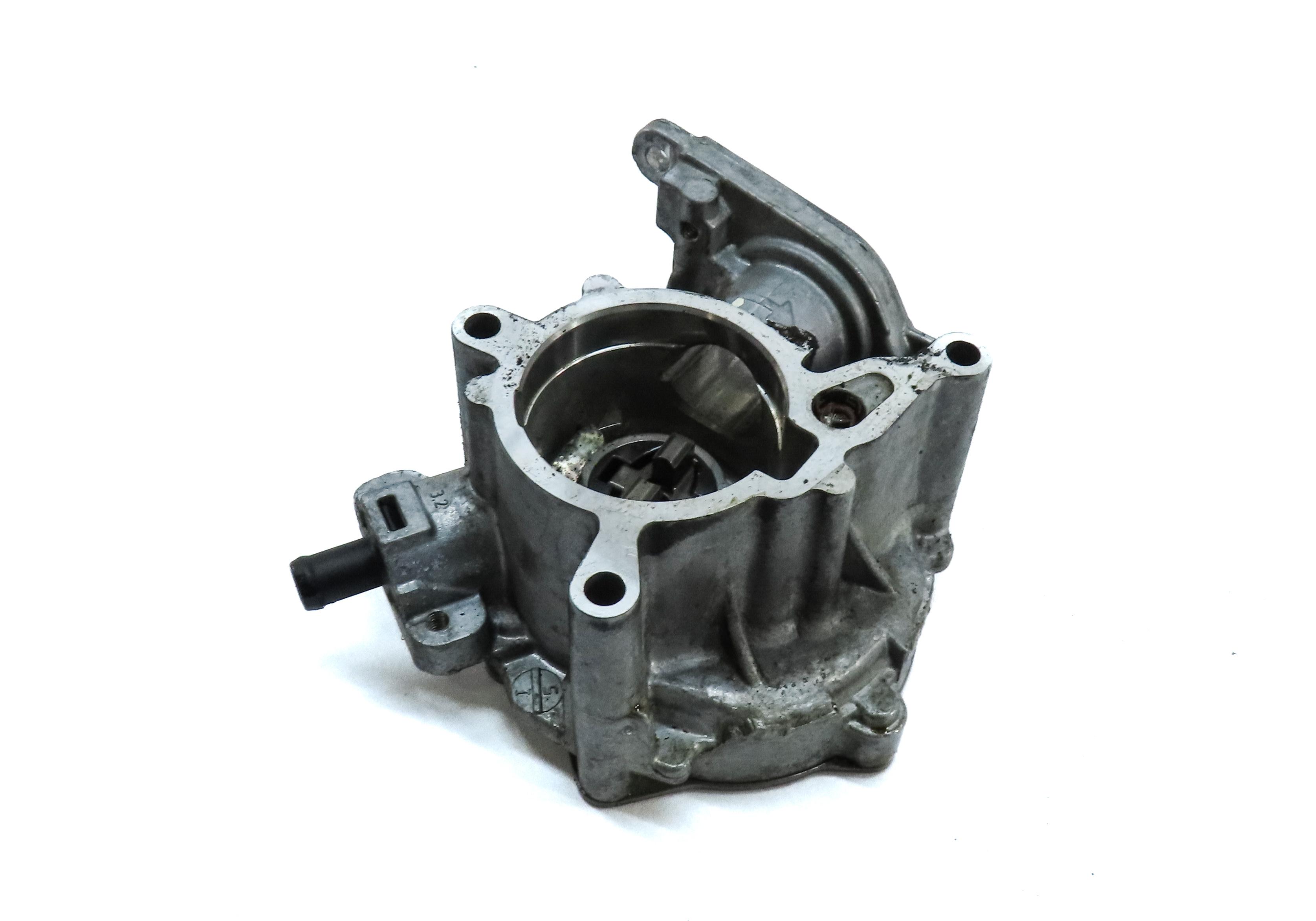 2015-2018 AUDI Q3 (8U) 2.0L CCTA / CBFA TURBO ENGINE BRAKE VACUUM PUMP — exact item pictured
