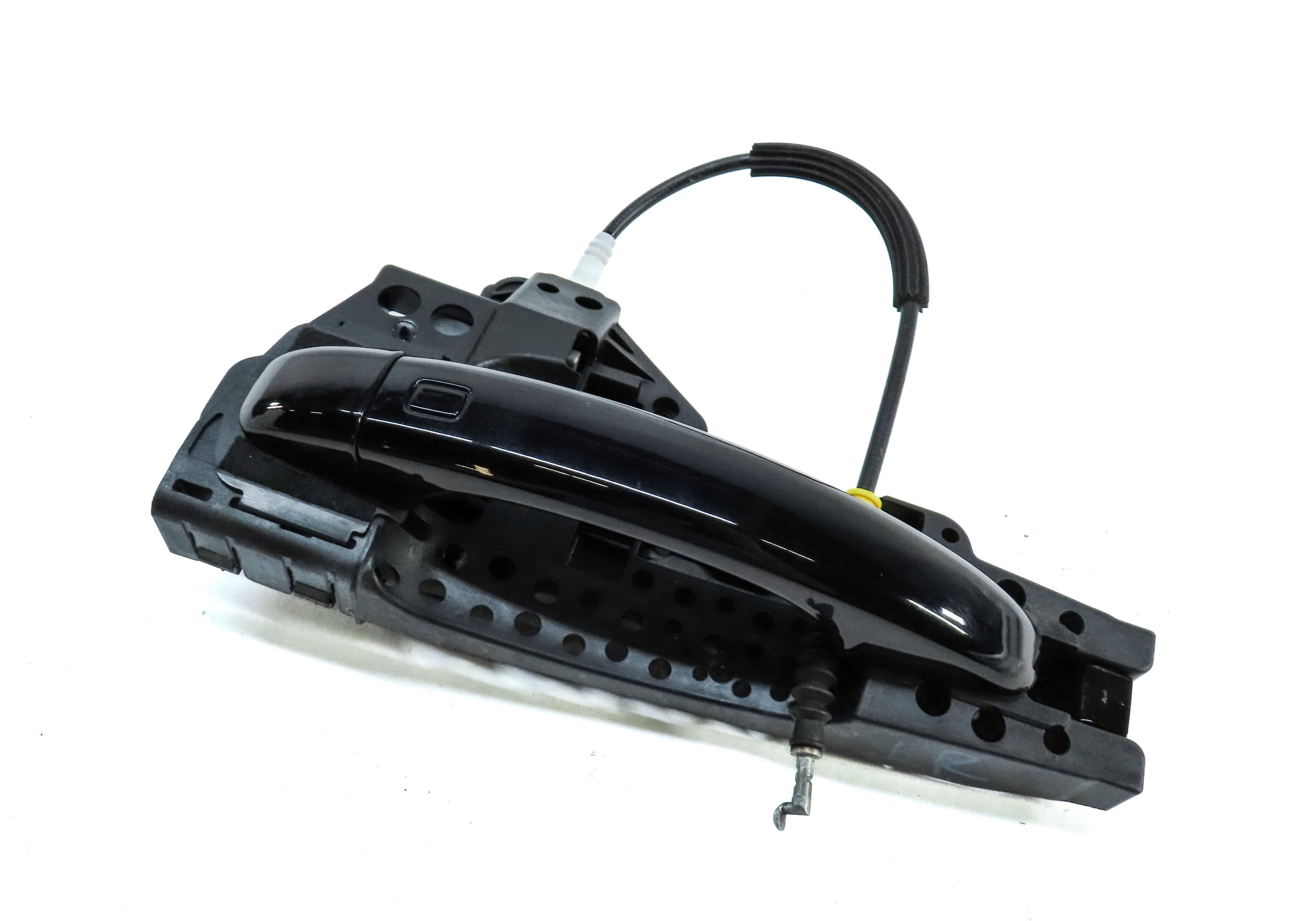 2015-2018 AUDI Q3 (8U) REAR LEFT EXTERIOR DOOR HANDLE (BRILLIANT BLACK) — exact item pictured