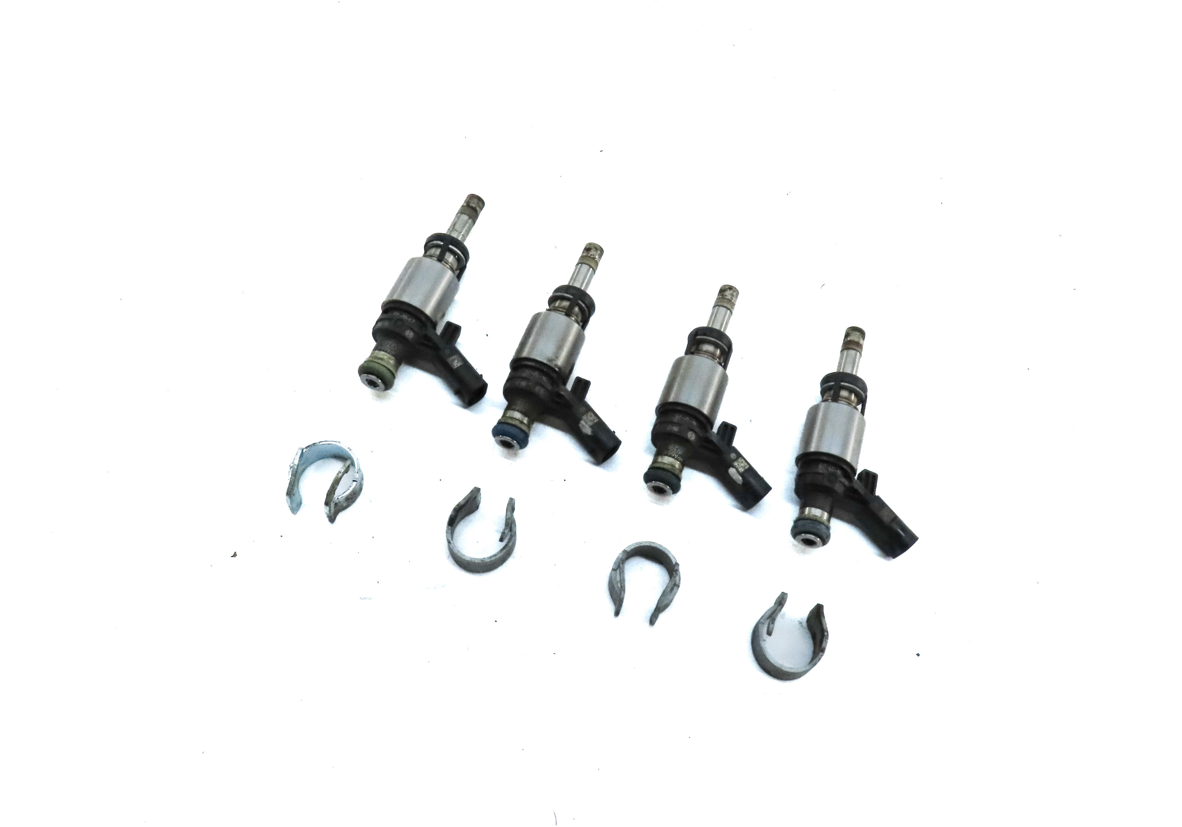 08-17 AUDI A3 A4 A5 A6 Q5 TT (8P B8 8K 8T 8R MK2 C7) 2.0L FSI FUEL INJECTOR SET4 — exact item pictured