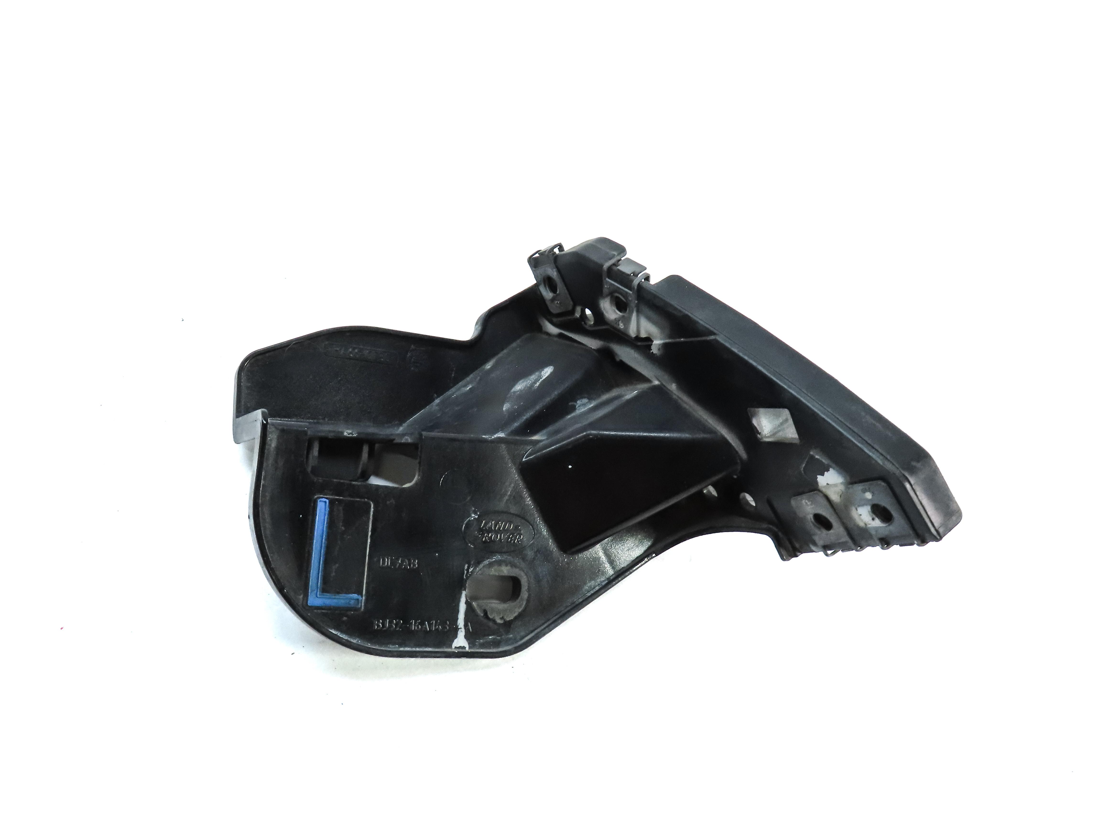 2012 LAND RANGE ROVER EVOQUE (L538) FRONT LEFT DRIVER FENDER MOUNT BRACKET BLACK — exact item pictured