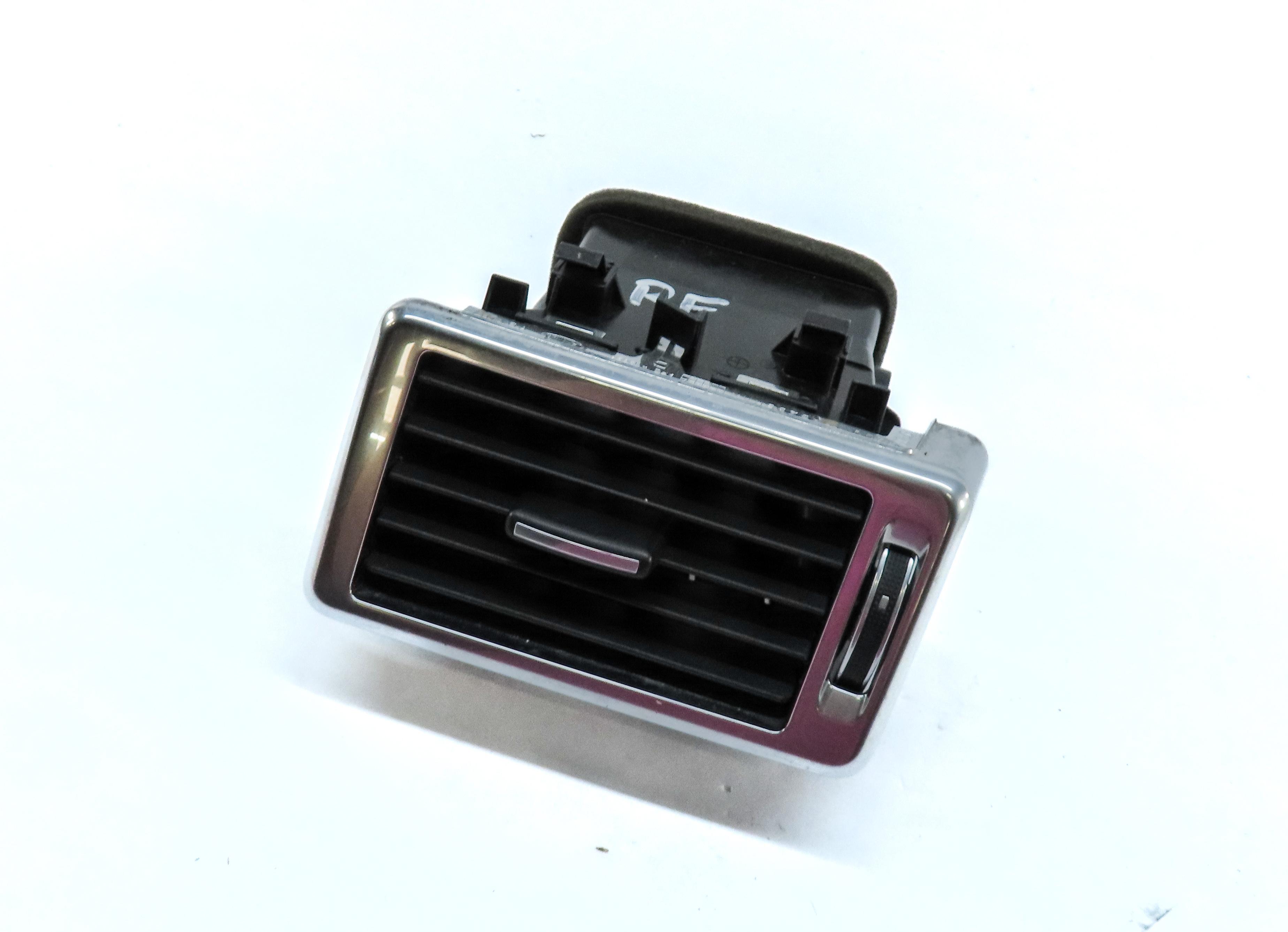 2017 LAND ROVER DISCOVERY SPORT (L550) FRONT FAR RIGHT OUTER A/C HEATER AIR VENT — exact item pictured
