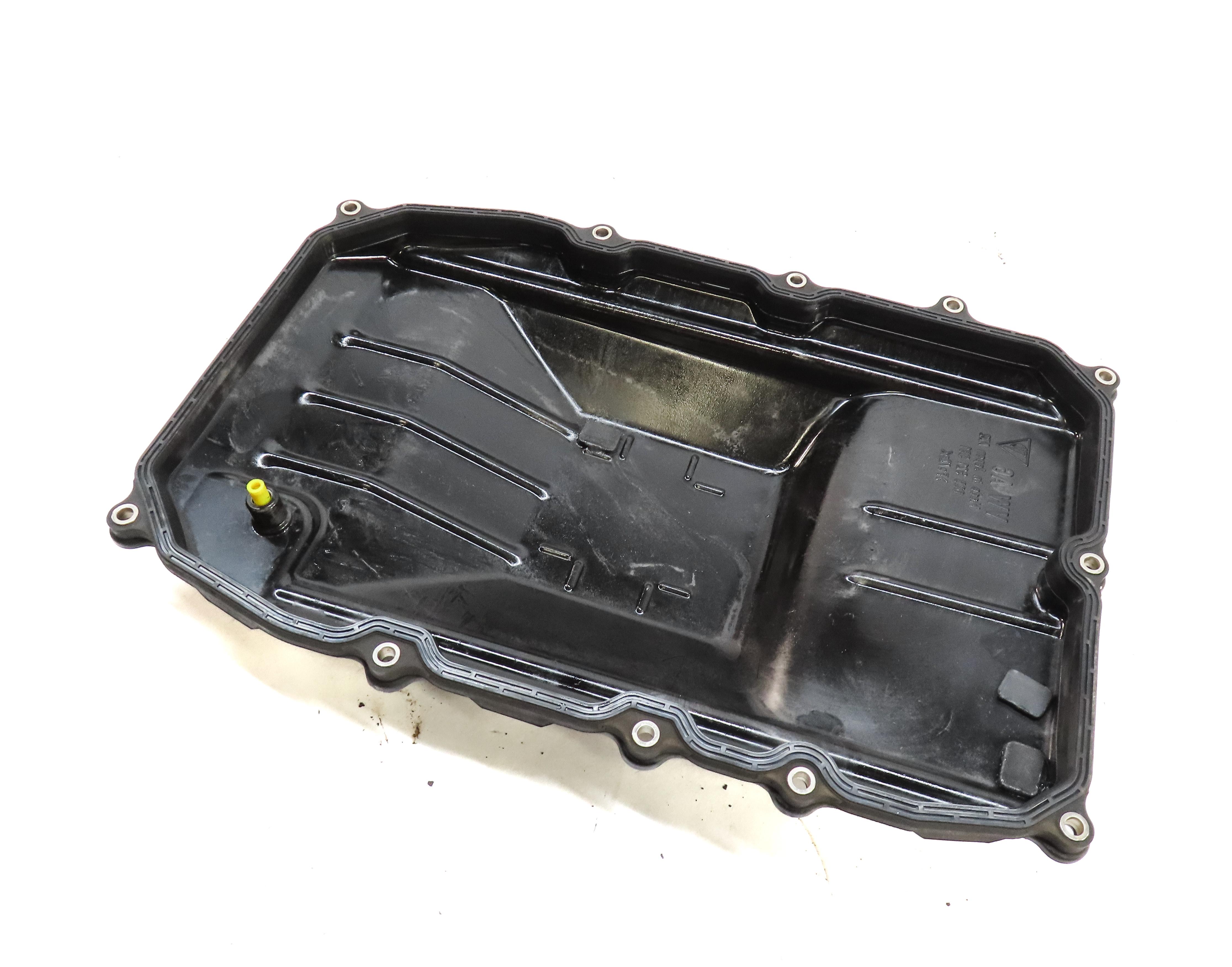11-18 PORSCHE CAYENNE PANAMERA (958 970 G1) 3.0L HYBRID TRANSMISSION OIL PAN — exact item pictured