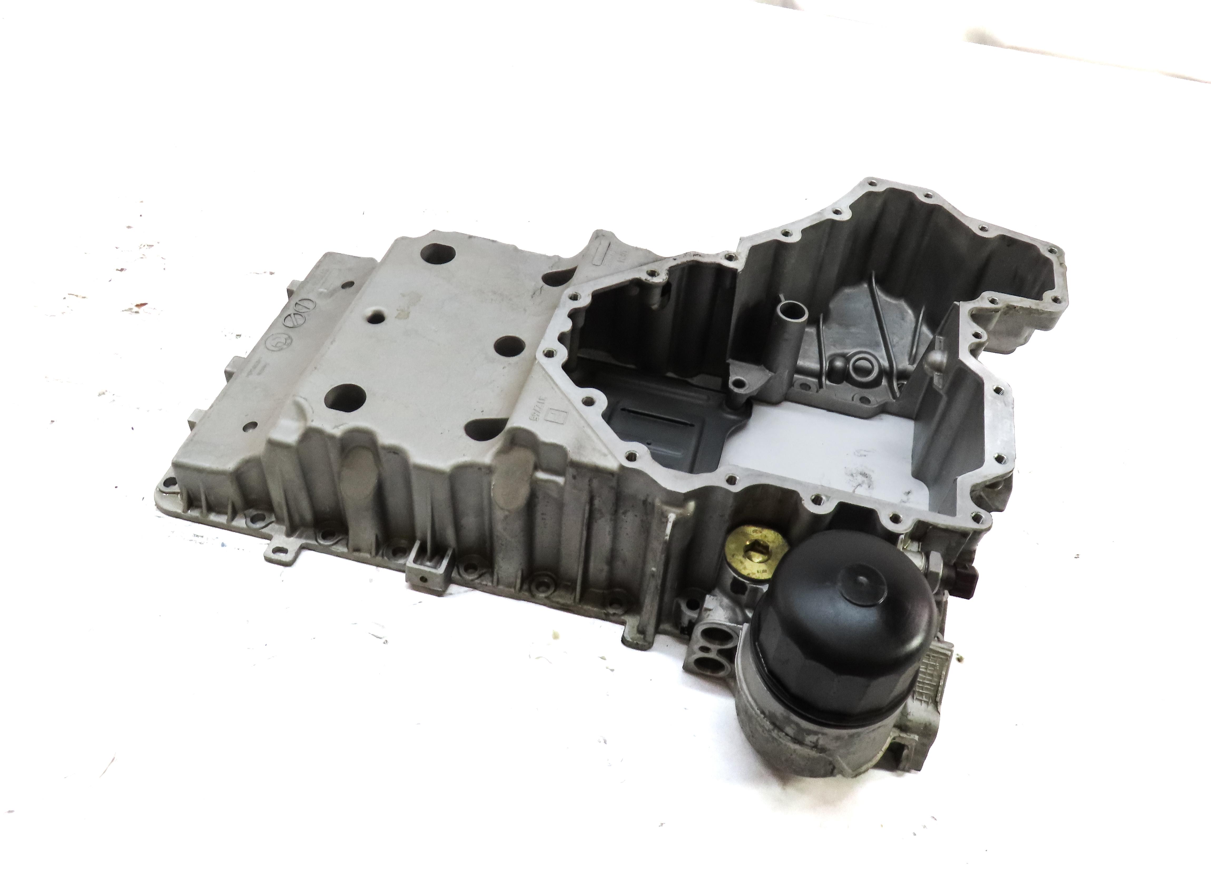 09-19 BMW 550i 550iGT 650i 750i (F01 F07 F10 F12) RWD - 4.4L N63 UPPER OIL PAN — exact item pictured