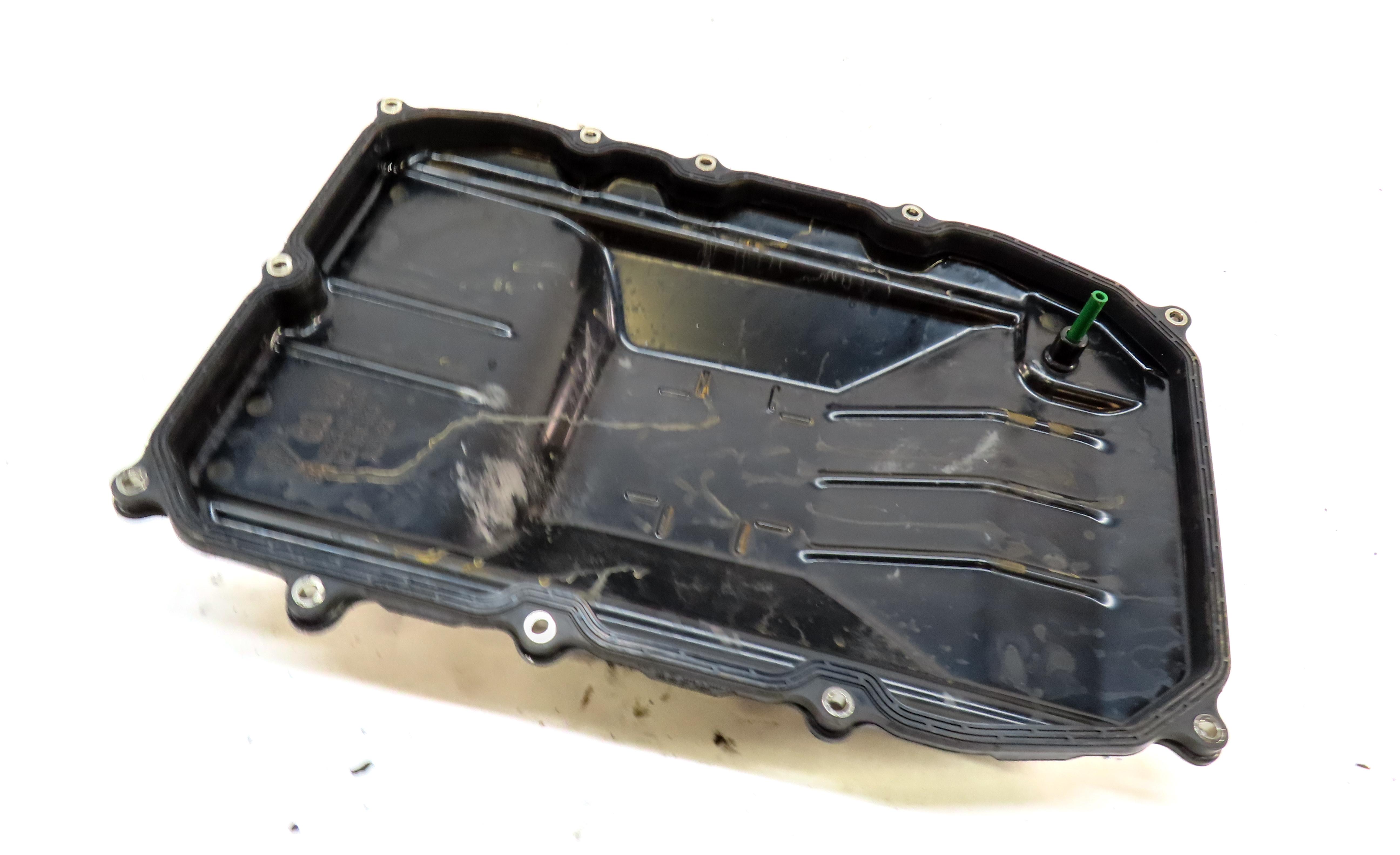 11-18 PORSCHE CAYENNE PANAMERA (958 970 G1) 3.0L HYBRID TRANSMISSION OIL PAN — exact item pictured