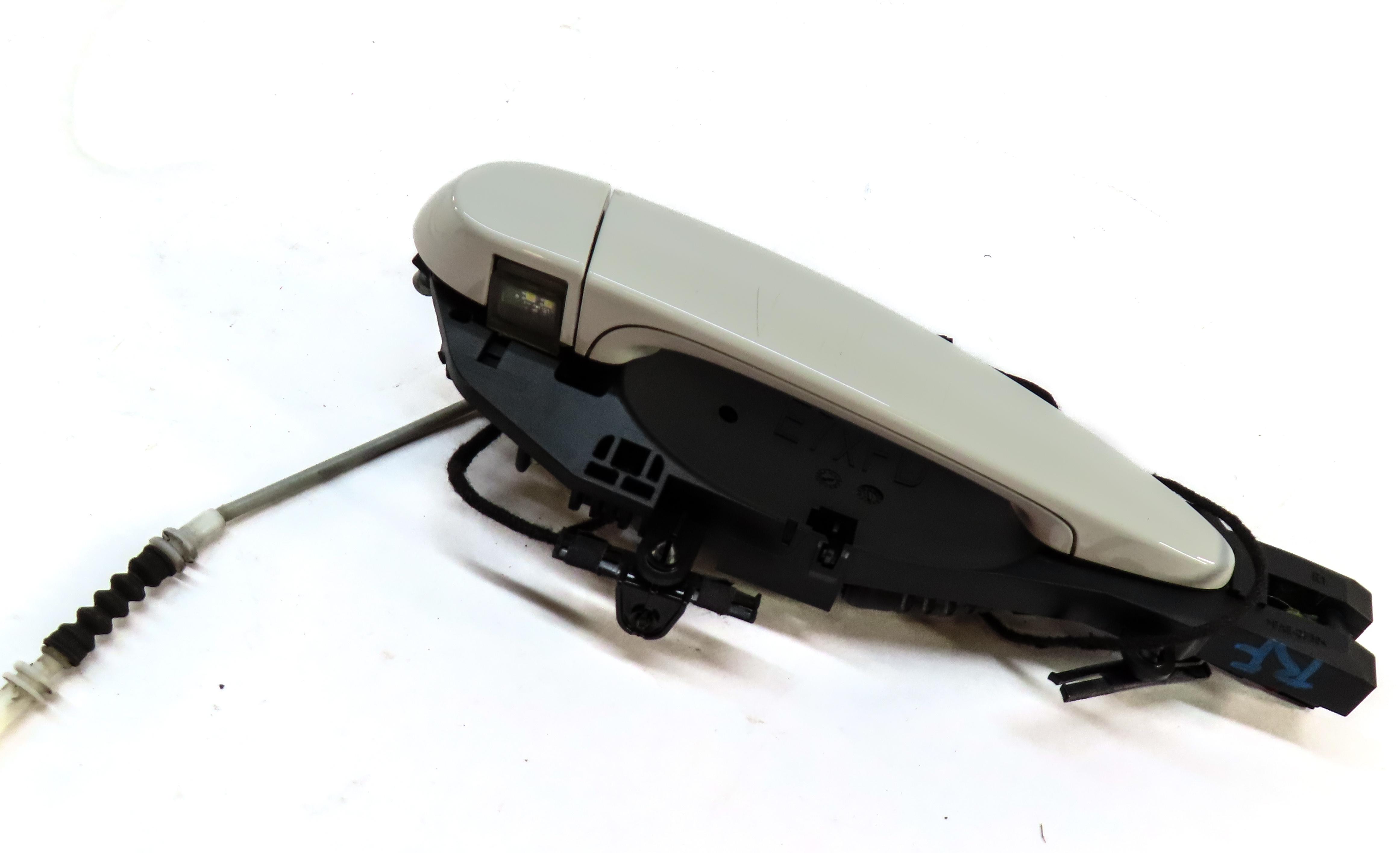 08-14 BMW X5 X5M X6 X6M (E70 E71) RIGHT FRONT COMFORT ACCESS DOOR HANDLE (WHITE) — exact item pictured