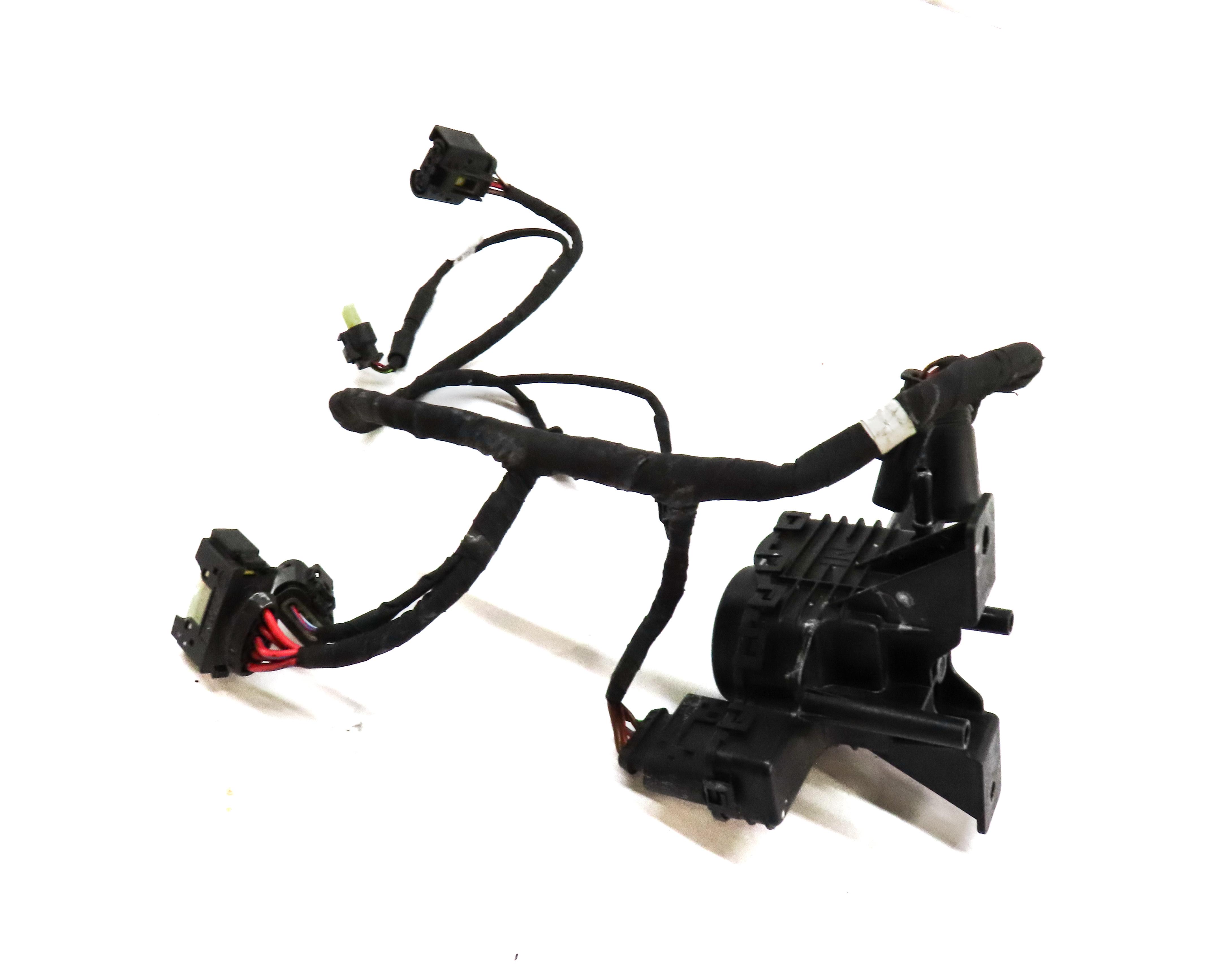 09-11 BMW X5 335D E70 E90 3.0L M57 DIESEL EMISSION FLUID TRANSFER PUMP & HARNESS — exact item pictured