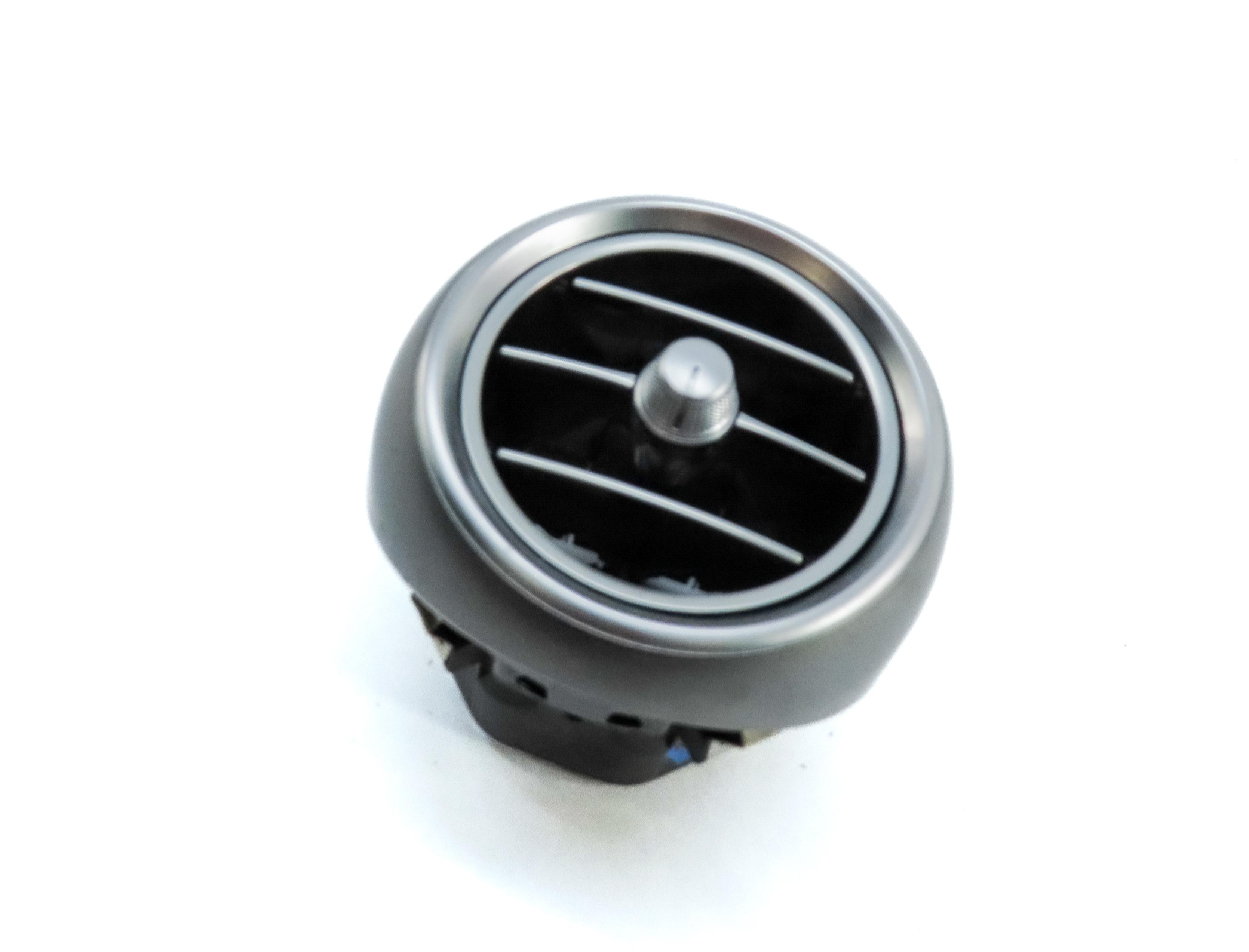 2015 MERCEDES C300 (W205) FRONT RIGHT PASSENGER DASH OUTER HEATER A/C AIR VENT — exact item pictured