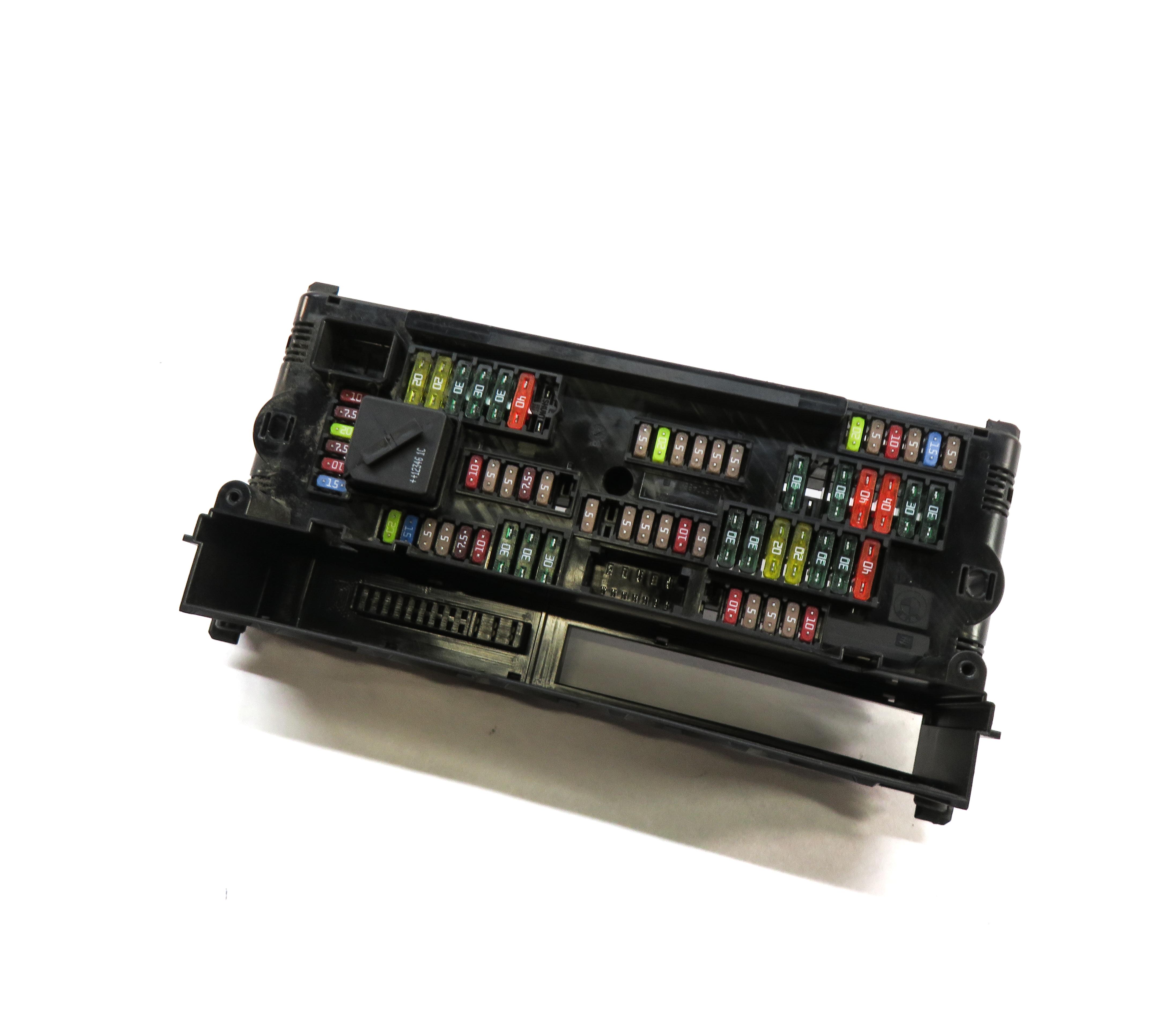 2013 BMW M5 ///M (F10) FRONT POWER DISTRIBUTION FUSE BOX BODY MODULE HOUSING — exact item pictured