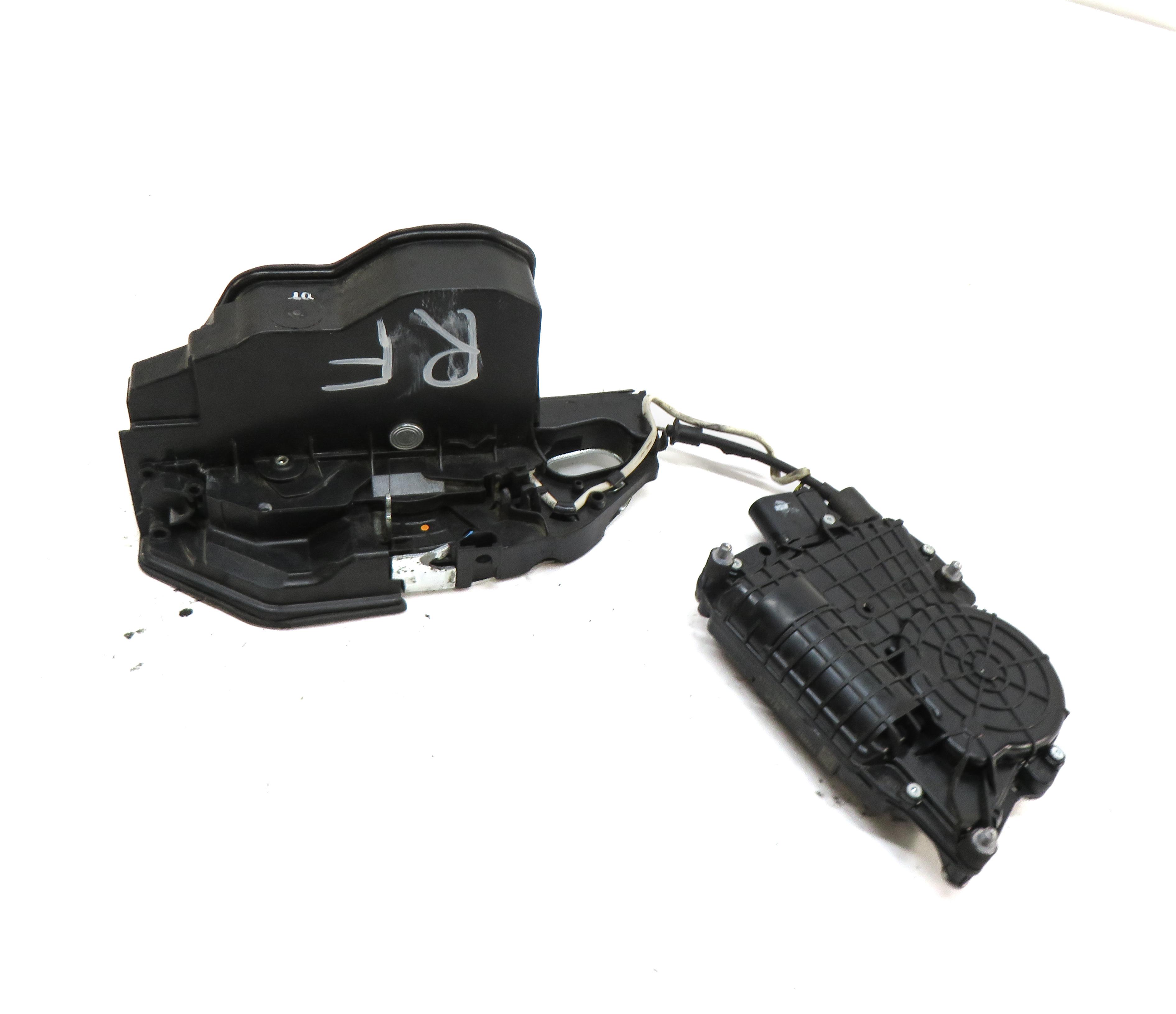 10-16 BMW 528i 535i 550i 750i 760i (F01 F10) RIGHT FRONT SOFT CLOSE DOOR LATCH — exact item pictured