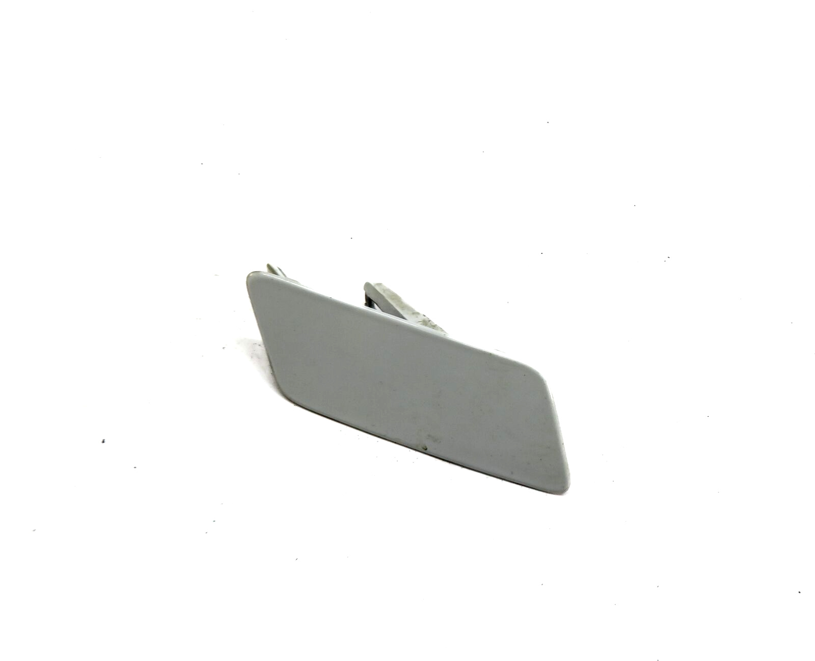 2017 LAND ROVER DISCOVERY SPORT (L550) FRONT RIGHT HEADLIGHT WASHER TRIM (WHITE) — exact item pictured