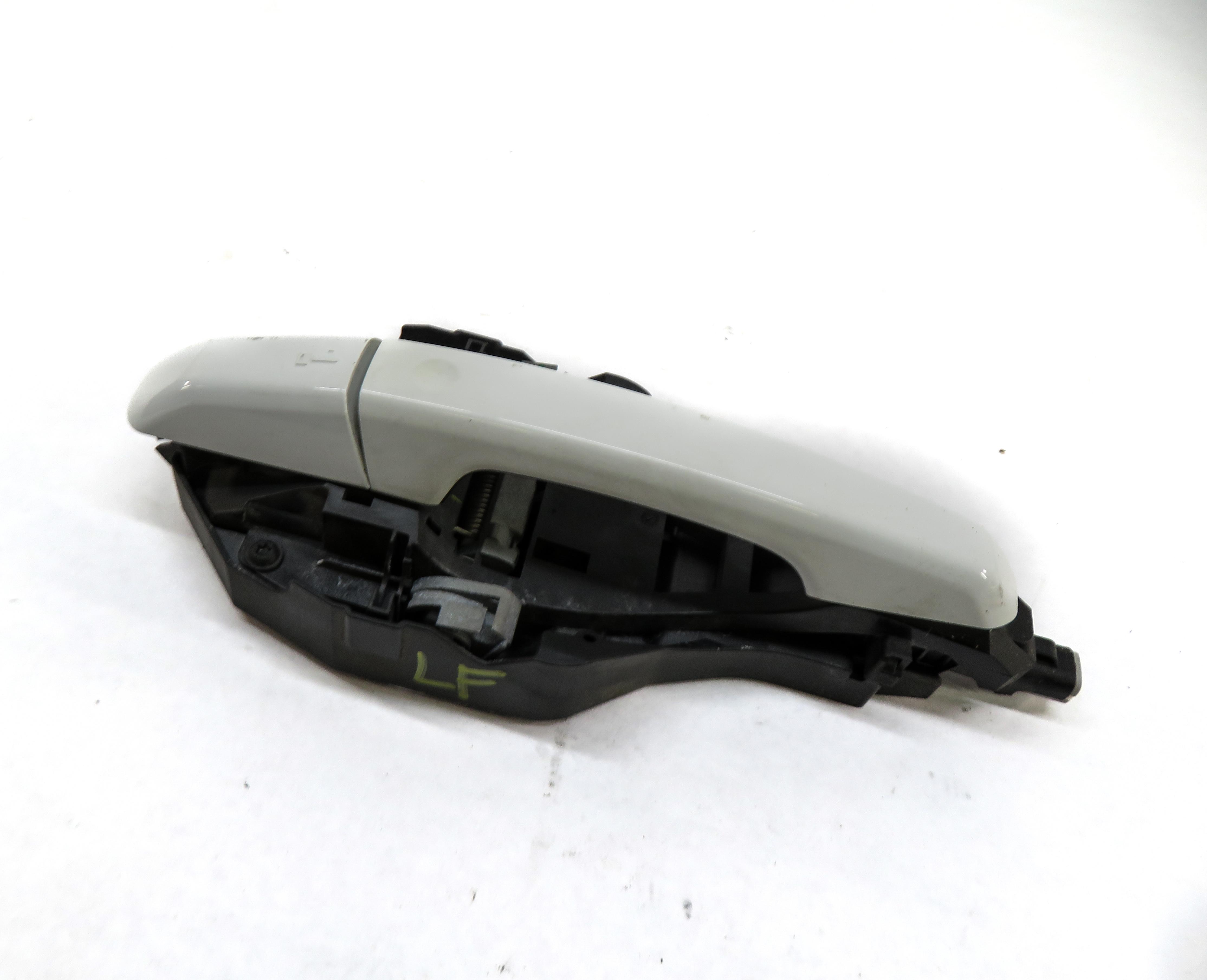15-19 DISCOVERY SPORT (L550) FRONT LEFT DRIVER PASSIVE DOOR HANDLE (FUJI WHITE) — exact item pictured