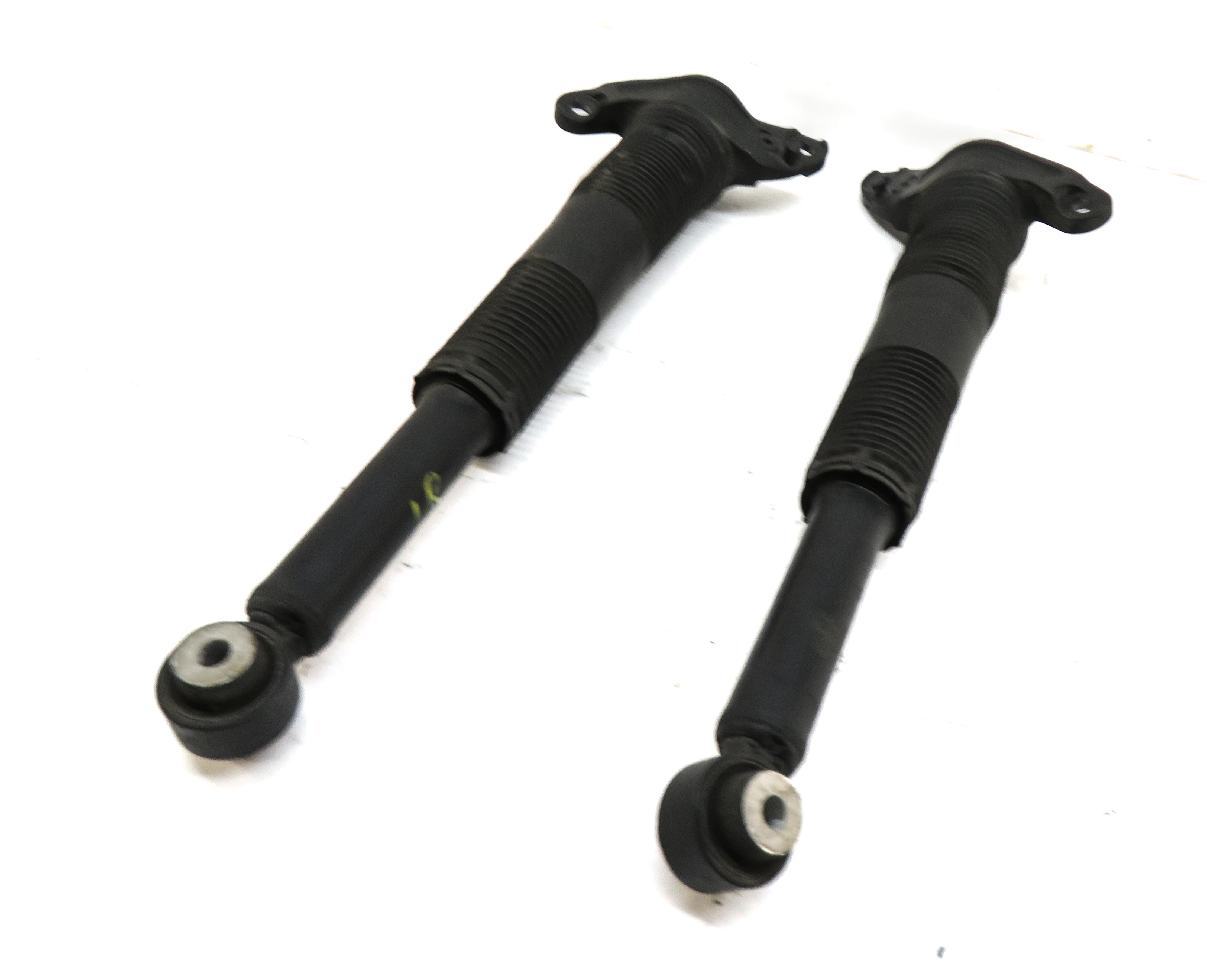 2017 DISCOVERY SPORT (L550) REAR LEFT & RIGHT SUSPENSION SHOCK STRUT SET-2 — exact item pictured