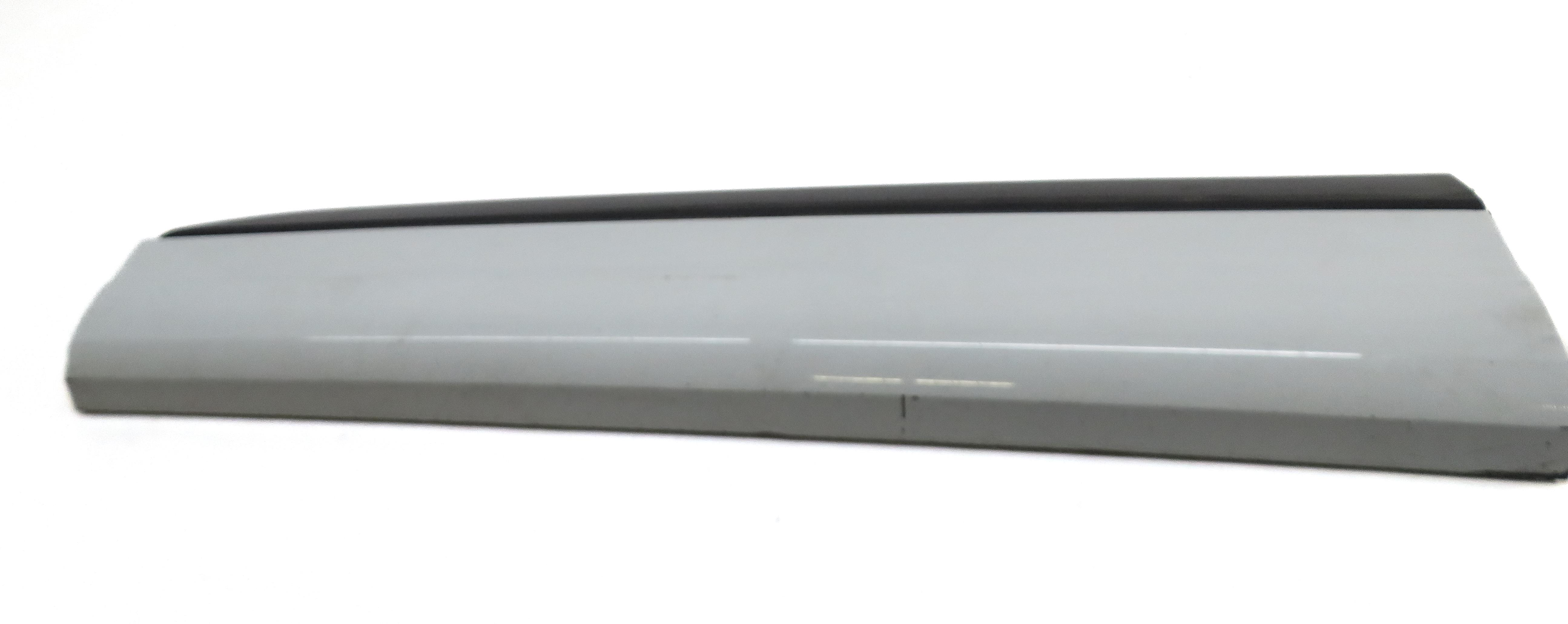 2019 AUDI Q7 (4M) FRONT LEFT DRIVER DOOR LOWER MOULDING RUNNER TRIM (WHITE 2Y2Y) — exact item pictured