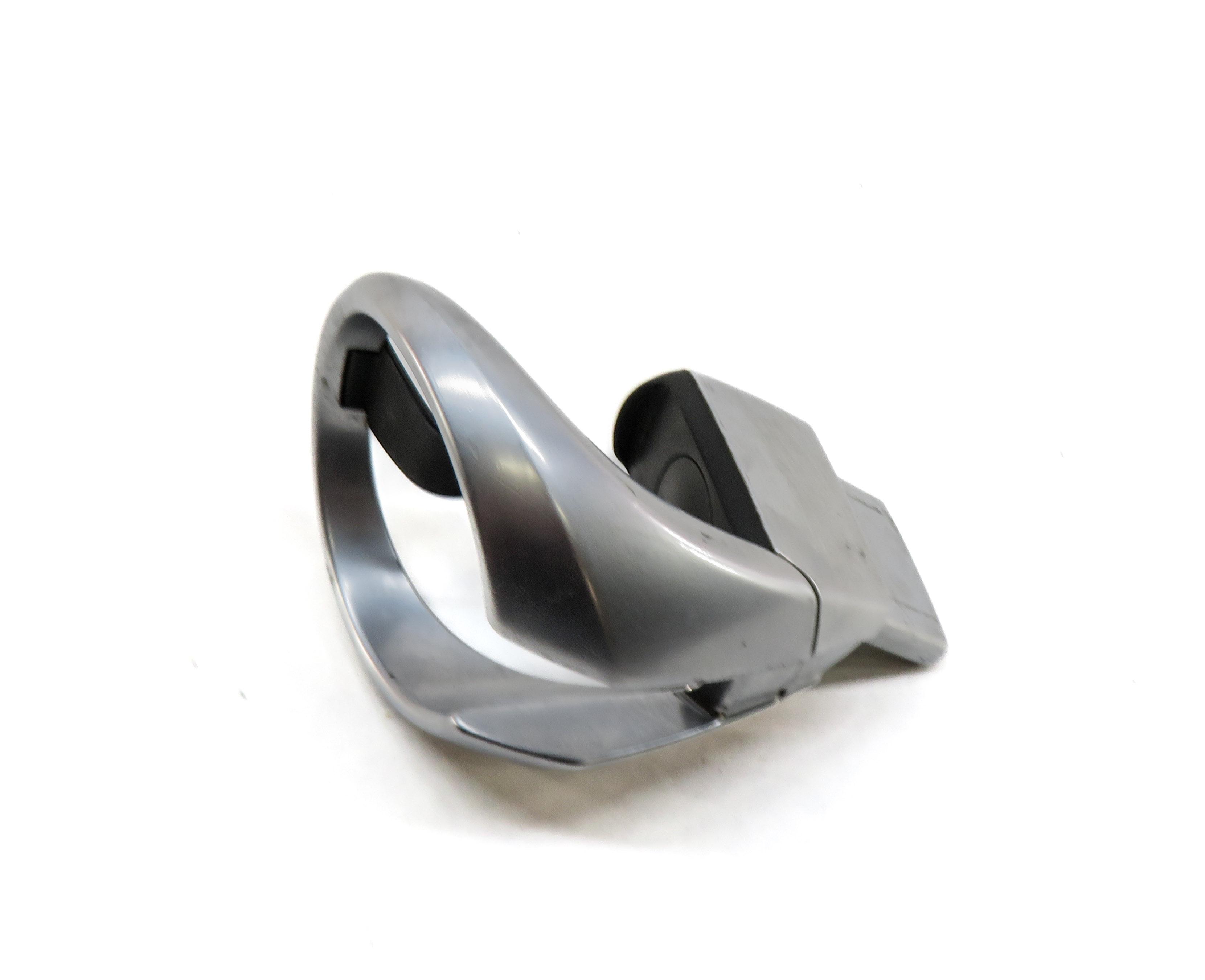 2006 BMW M6 (E63) FRONT CENTER CONSOLE DRINK CUPHOLDER CUP HOLDER INSERT — exact item pictured