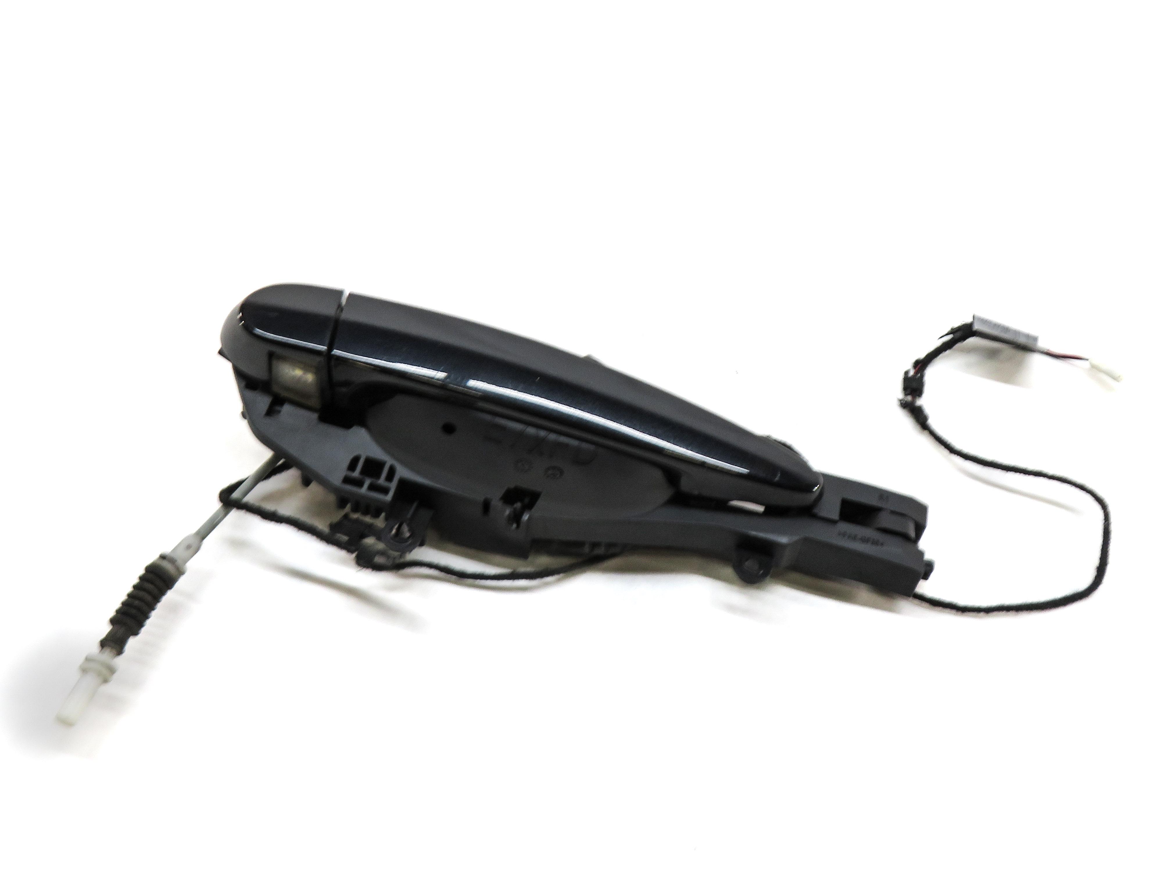 08-14 BMW X5 X5M X6 X6M (E70 E71) RIGHT FRONT COMFORT ACCESS DOOR HANDLE (BLACK) — exact item pictured