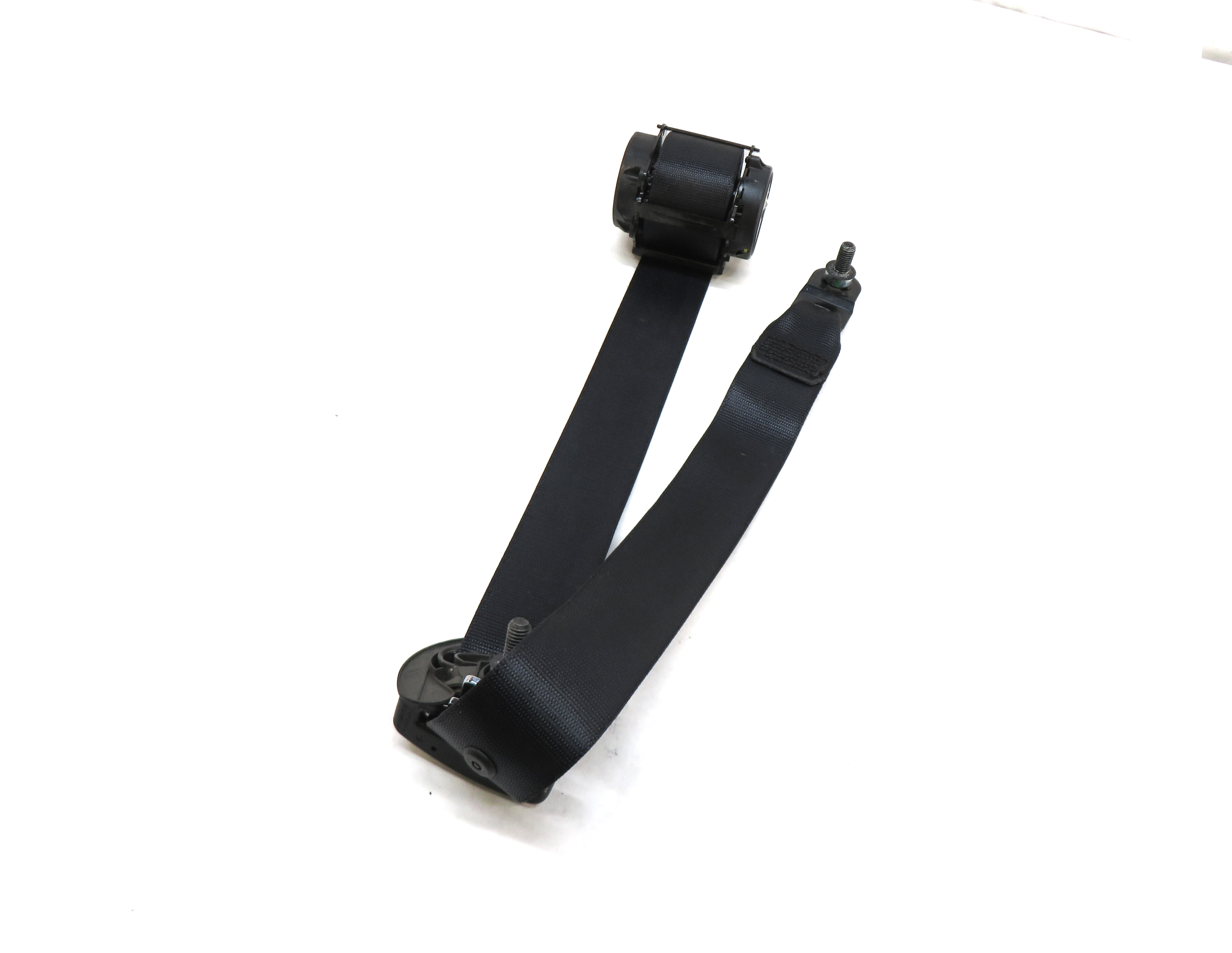 2015 BMW X5 (F15) REAR 2ND ROW LEFT SEATBELT SEAT BELT RETRACTOR (Black) — exact item pictured