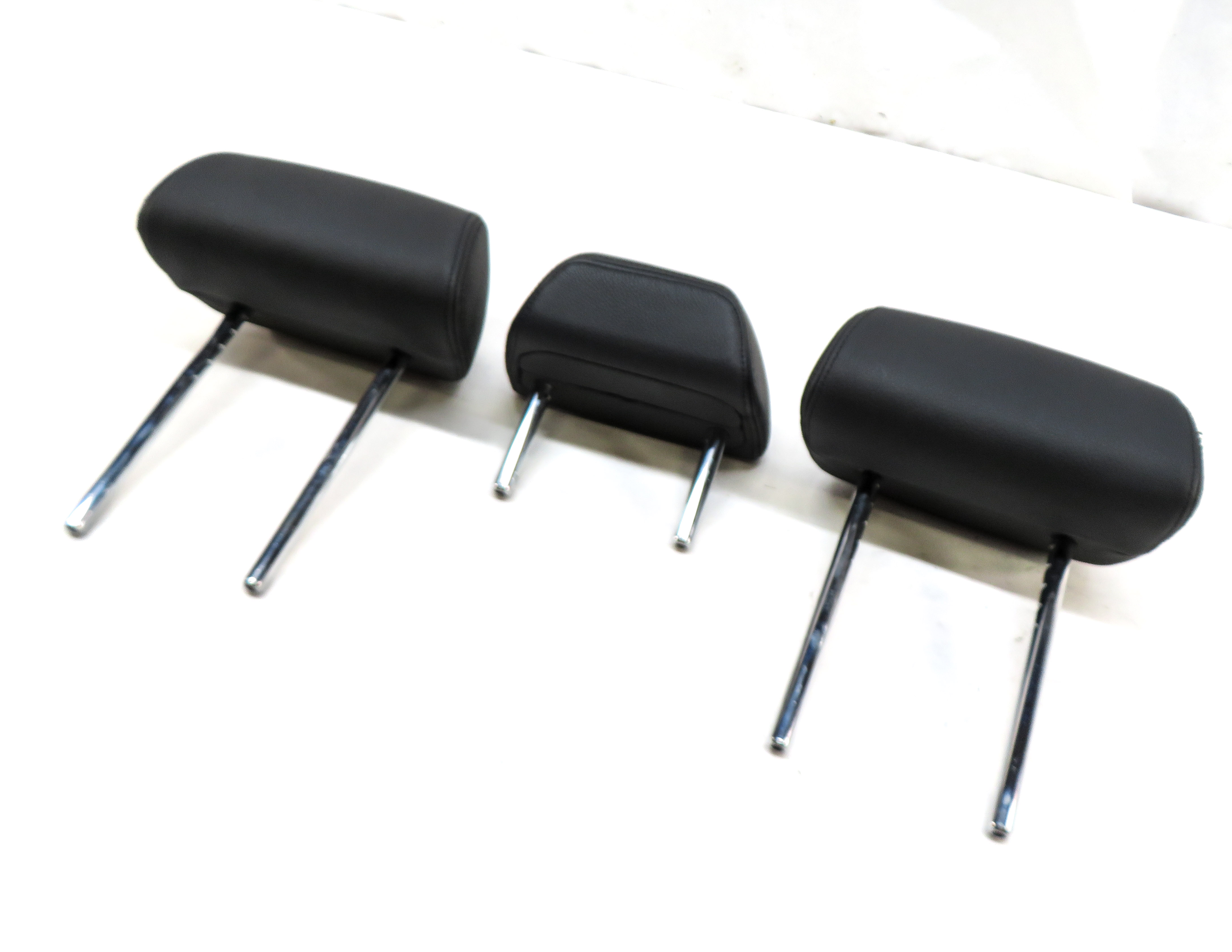 2015 BMW X5 (F15) REAR 2ND ROW LEFT RIGHT CENTER HEADREST SET 3 (Black) — exact item pictured
