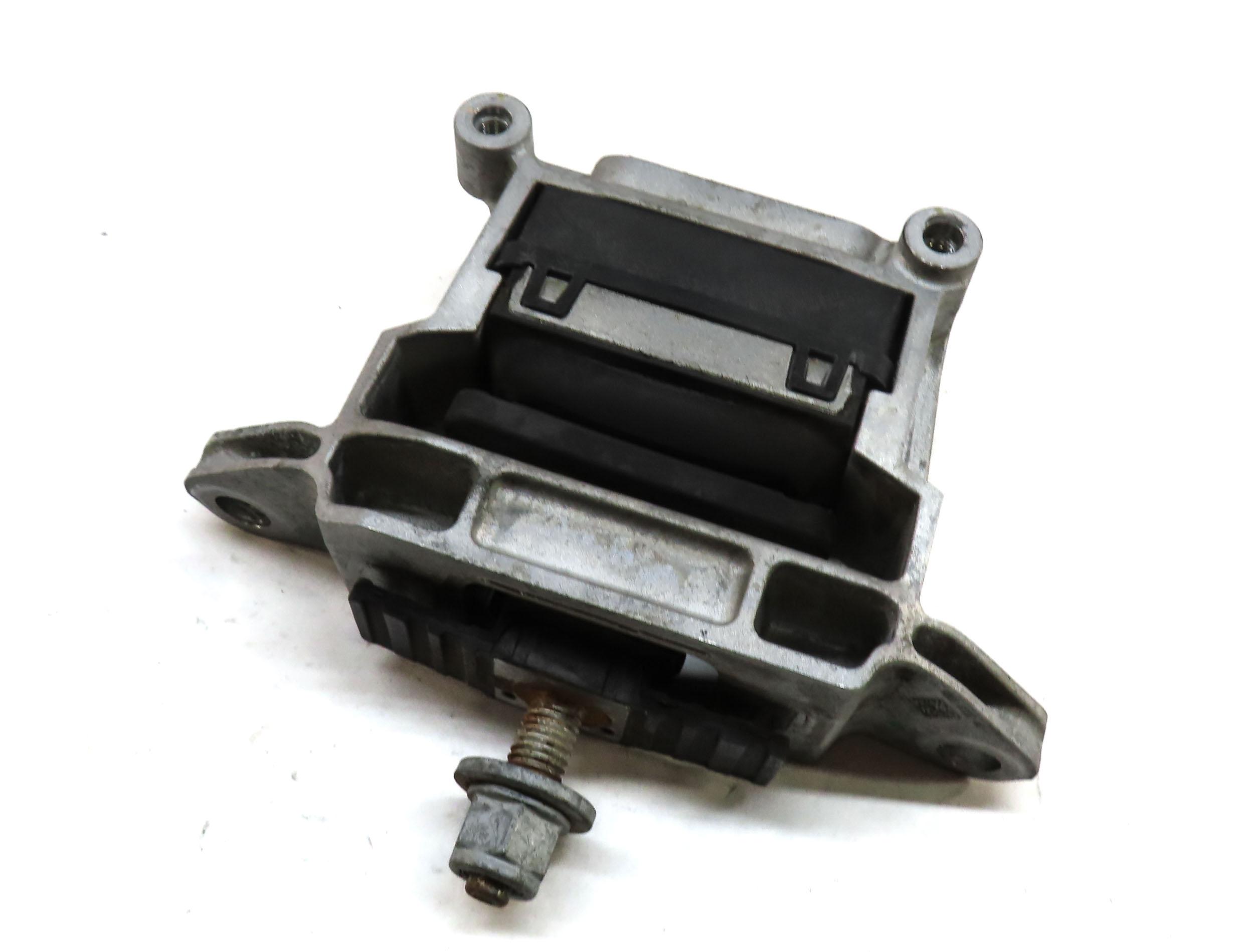 2020 LAND ROVER DISCOVERY SPORT (L550) 2.0L ENGINE LEFT MOTOR MOUNT K8D26F012AC — exact item pictured