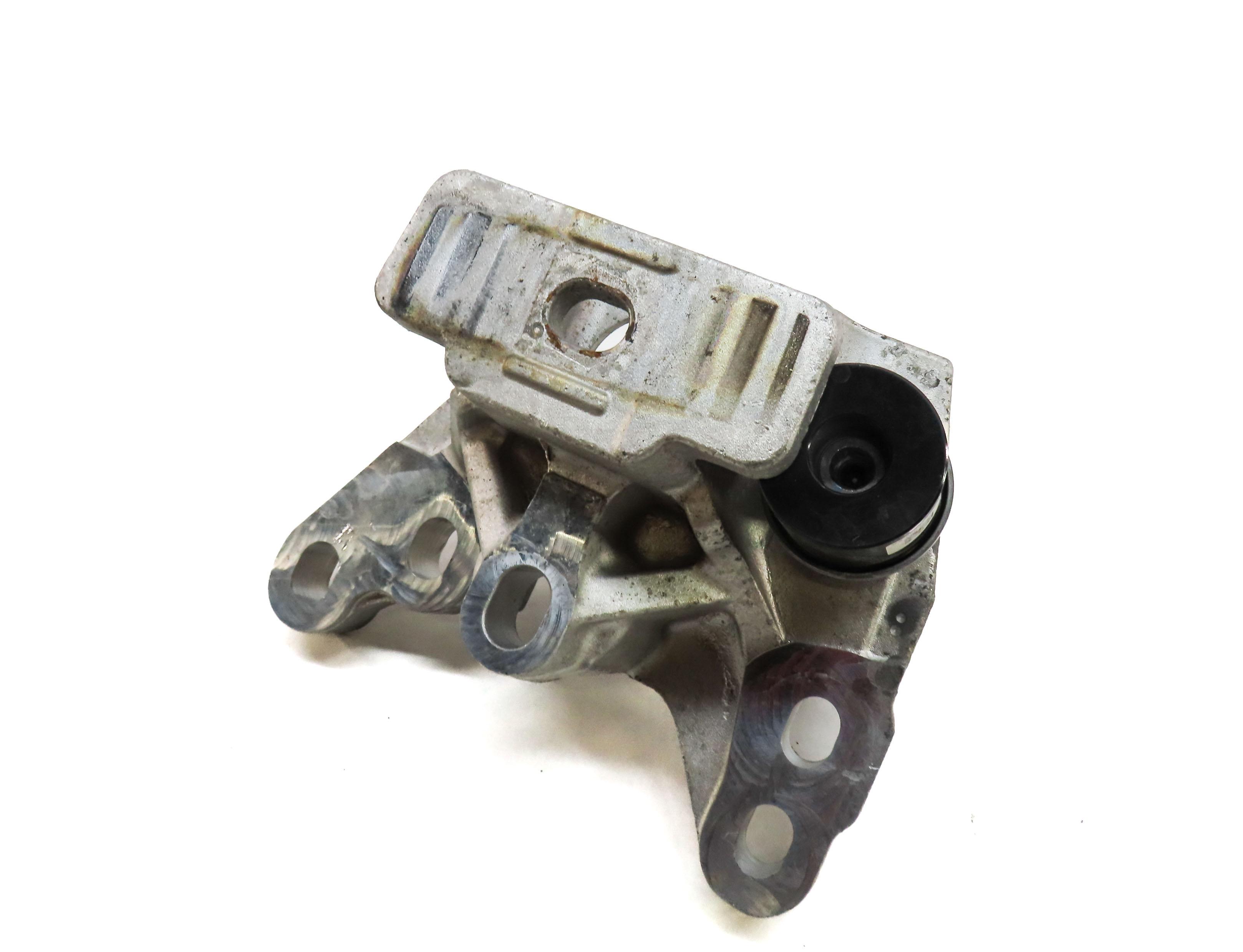 2020 LAND ROVER DISCOVERY SPORT (L550) 2.0L ENGINE LEFT MOTOR MOUNT BRACKET — exact item pictured