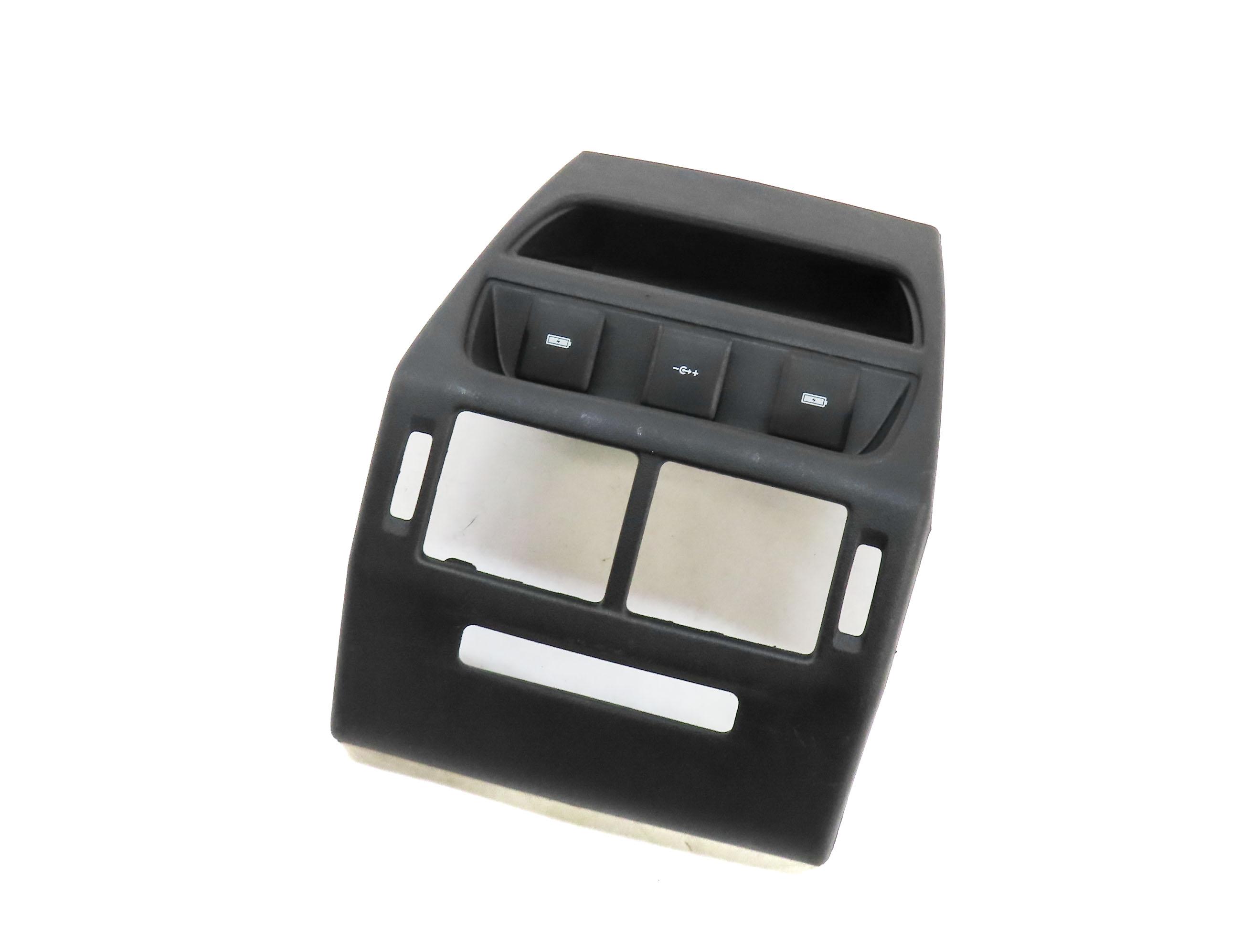 2020 DISCOVERY SPORT (L550) REAR CENTER CONSOLE A/C HEATER AIR VENT w/ USB PLUGS — exact item pictured