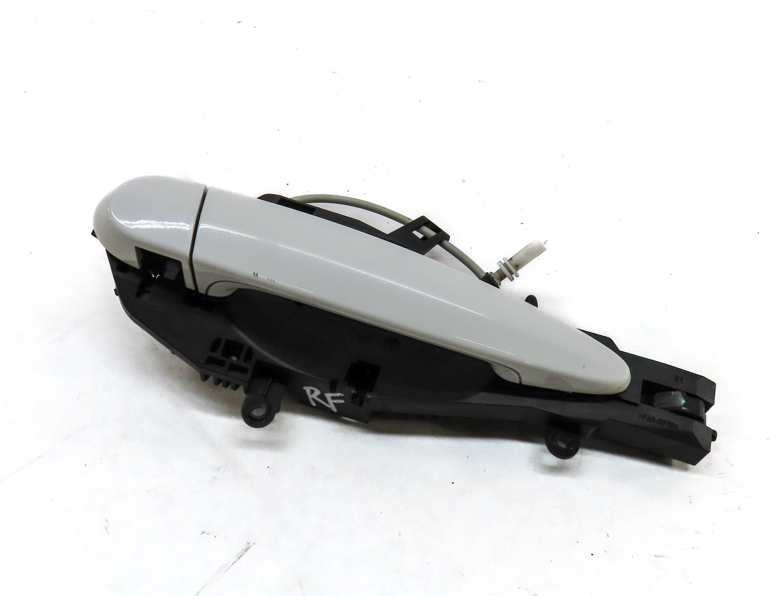 08-14 BMW X5 X5M X6 X6M (E70 E71) RIGHT FRONT COMFORT ACCESS DOOR HANDLE (WHITE) — exact item pictured