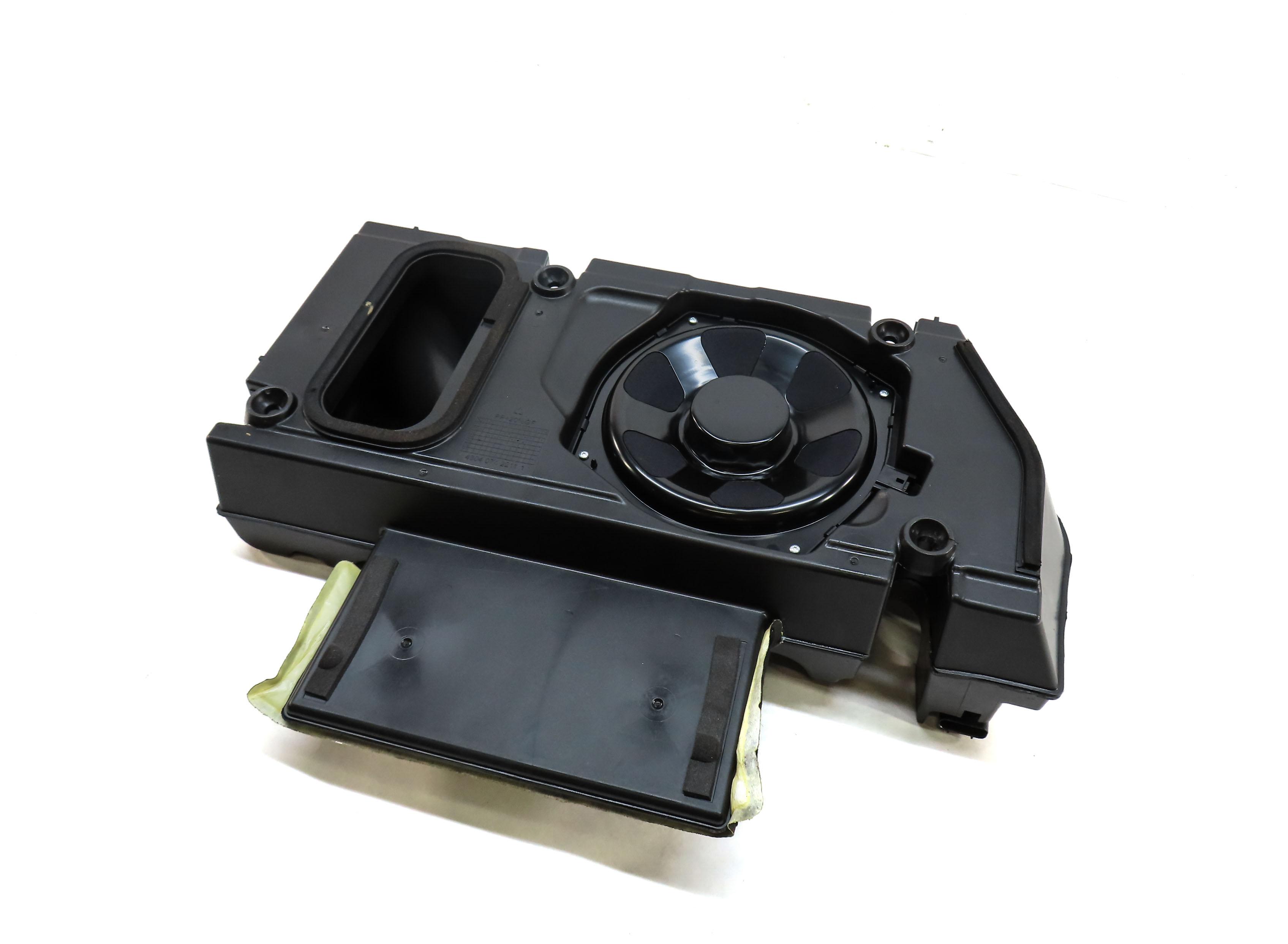 2014 LAND RANGE ROVER (L405) RADIO STEREO SUBWOOFER SPEAKER w/ BOX CPLA18808CA — exact item pictured