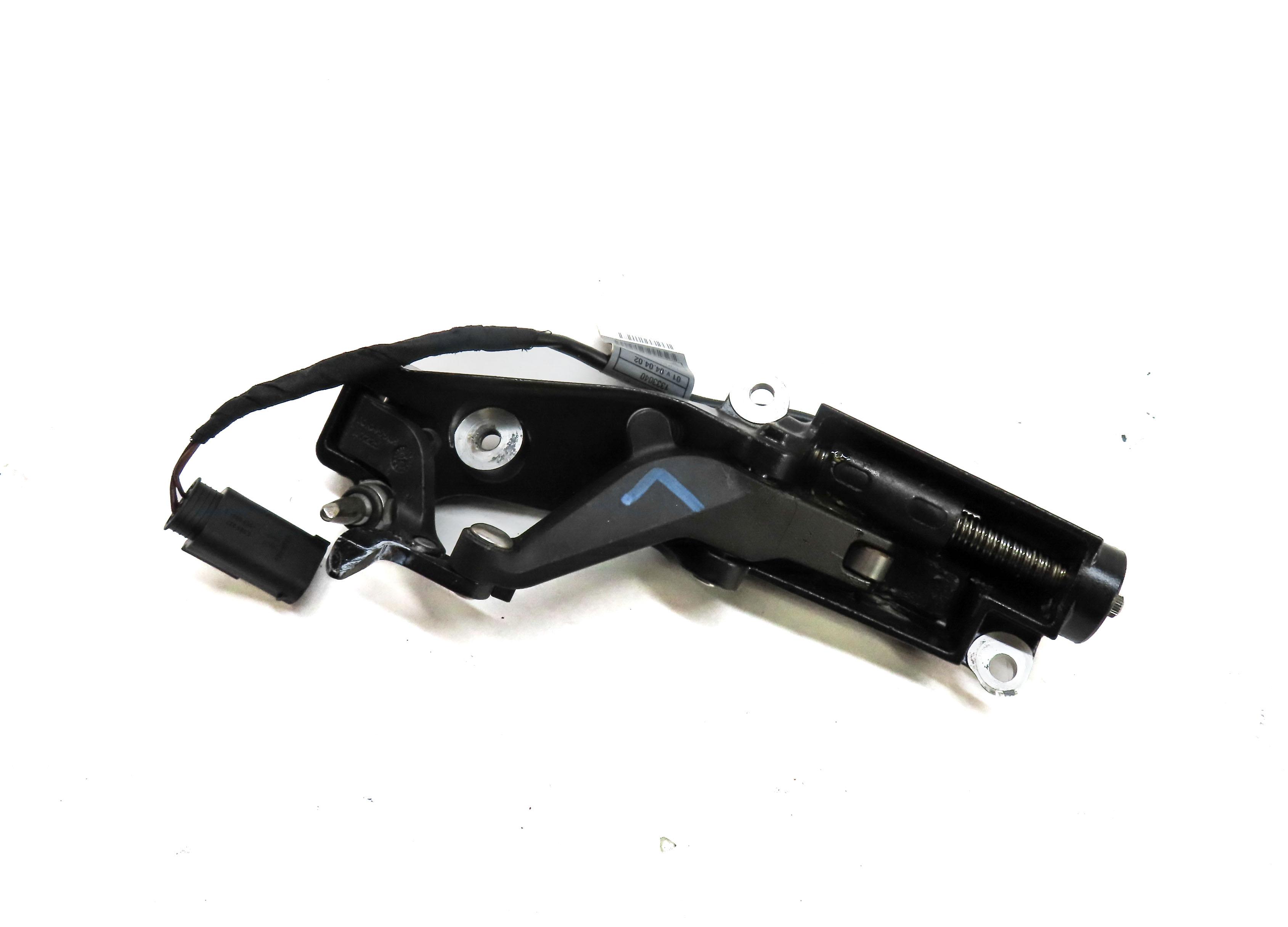 2005 BMW Z4 CONVERTIBLE (E85) LEFT CONVERTIBLE ELECTRIC TOP LOCK LATCH 7043873 — exact item pictured