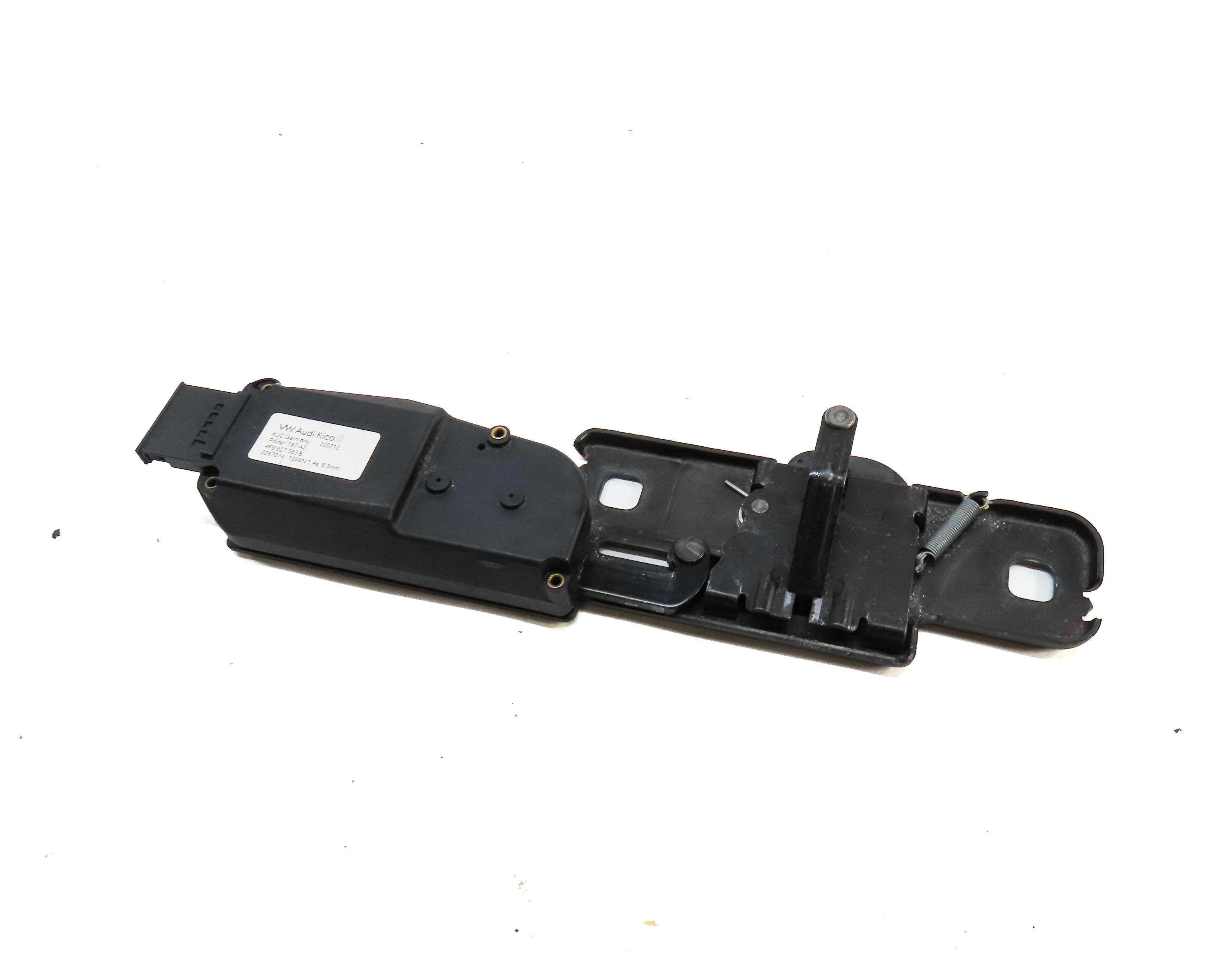 2012 AUDI Q5 (B8 8R) REAR HATCH TRUNK STRIKER PLATE w/ ACTUATOR 4F9827383E — exact item pictured