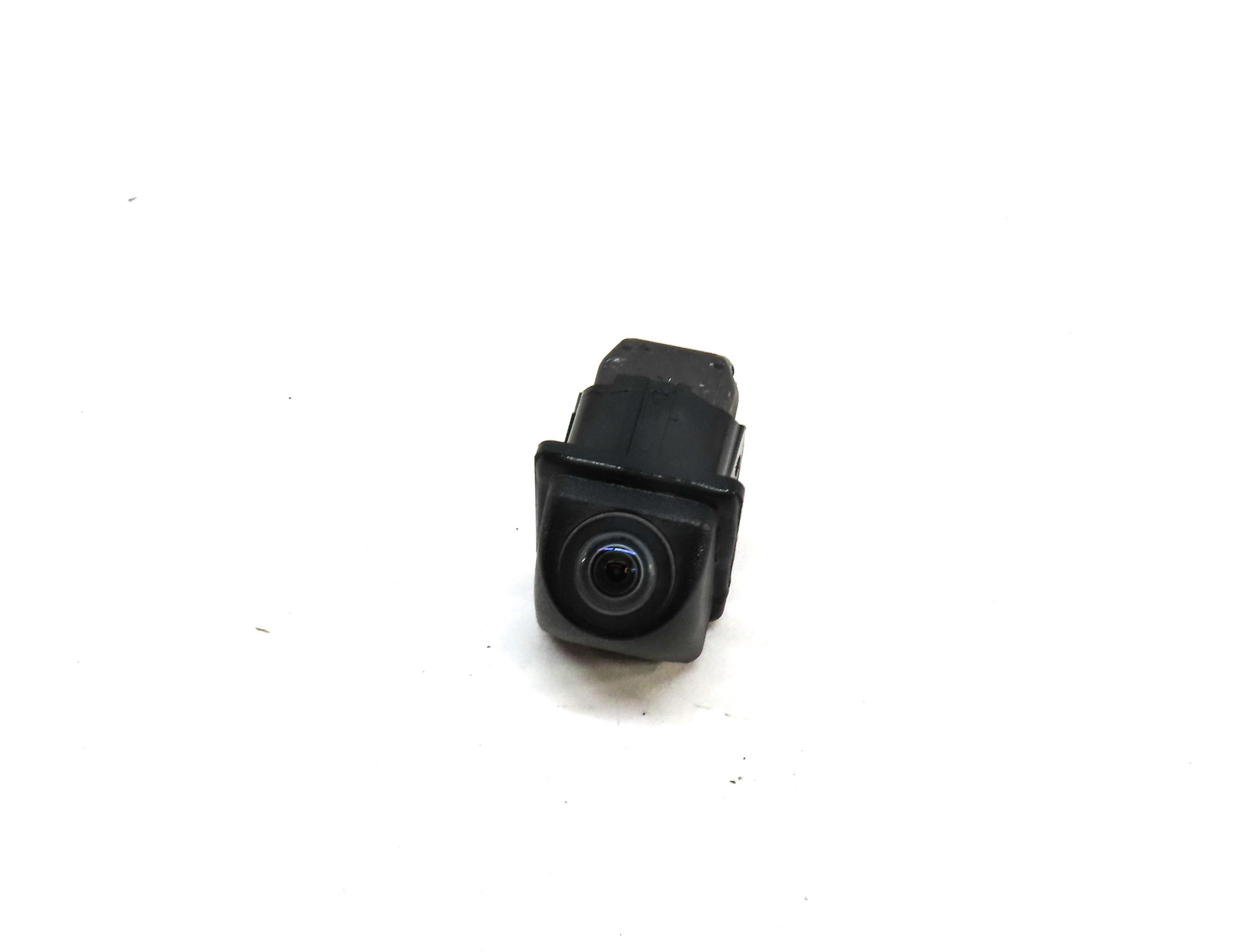 09-18 BMW 2 3 4 5 7 M5 X3 X5 X6 (F01 F07 F10 F15 F16 F30 F32) REARVIEW CAMERA — exact item pictured
