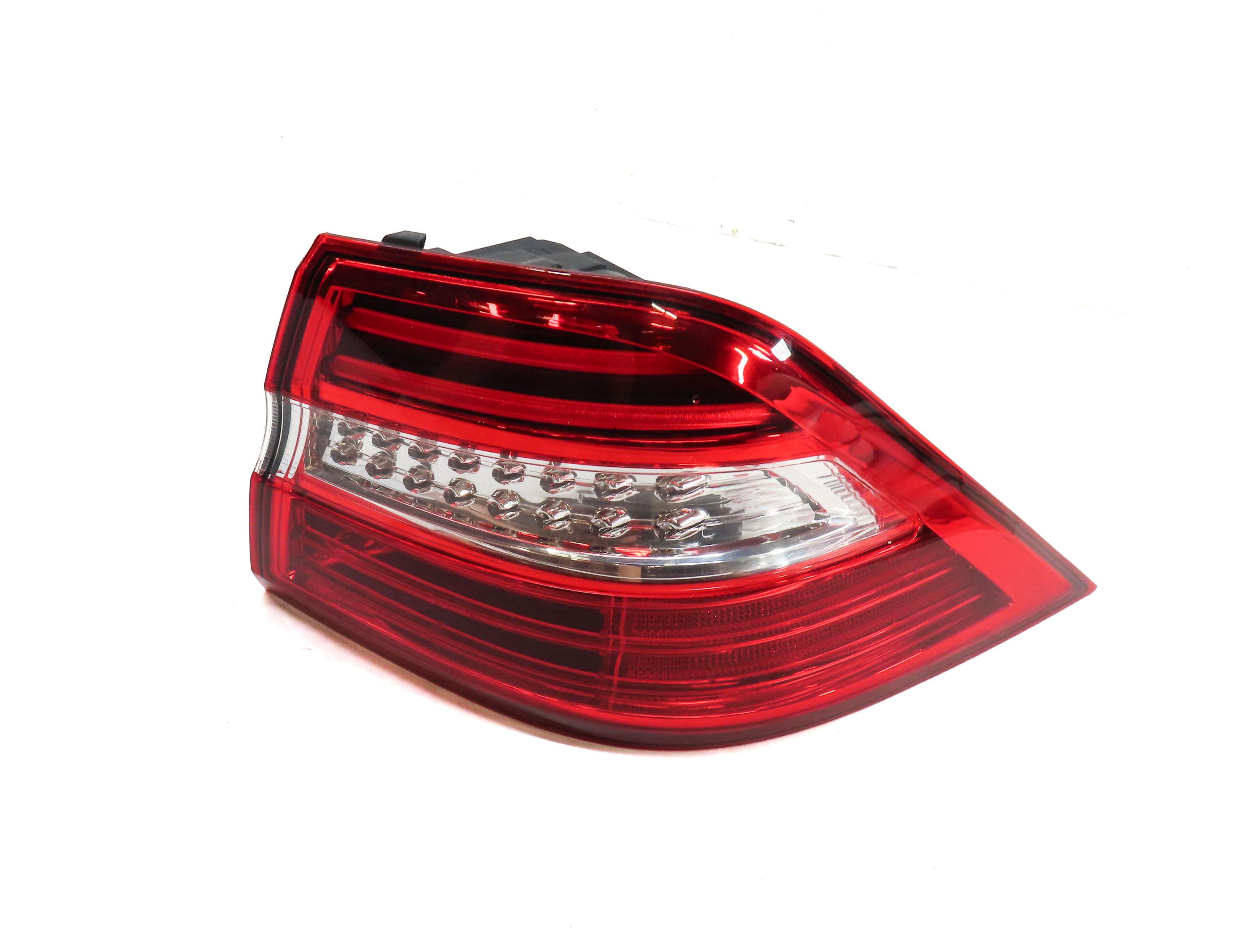 12-15 MERCEDES ML-CLASS (W166) REAR RIGHT PASSENGER LED TAILLIGHT BRAKE LIGHT — exact item pictured