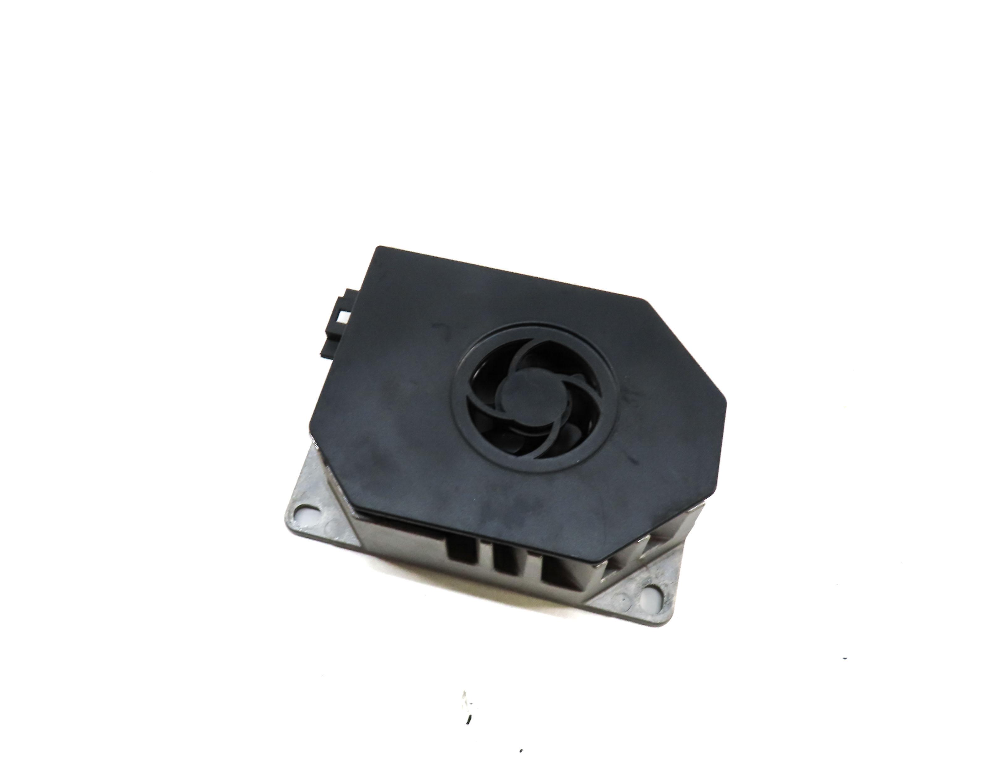 2012 MERCEDES GL350 (X164) SUBWOOFER SUB WOOFER SPEAKER AMPLIFIER AMP 2118705189 — exact item pictured