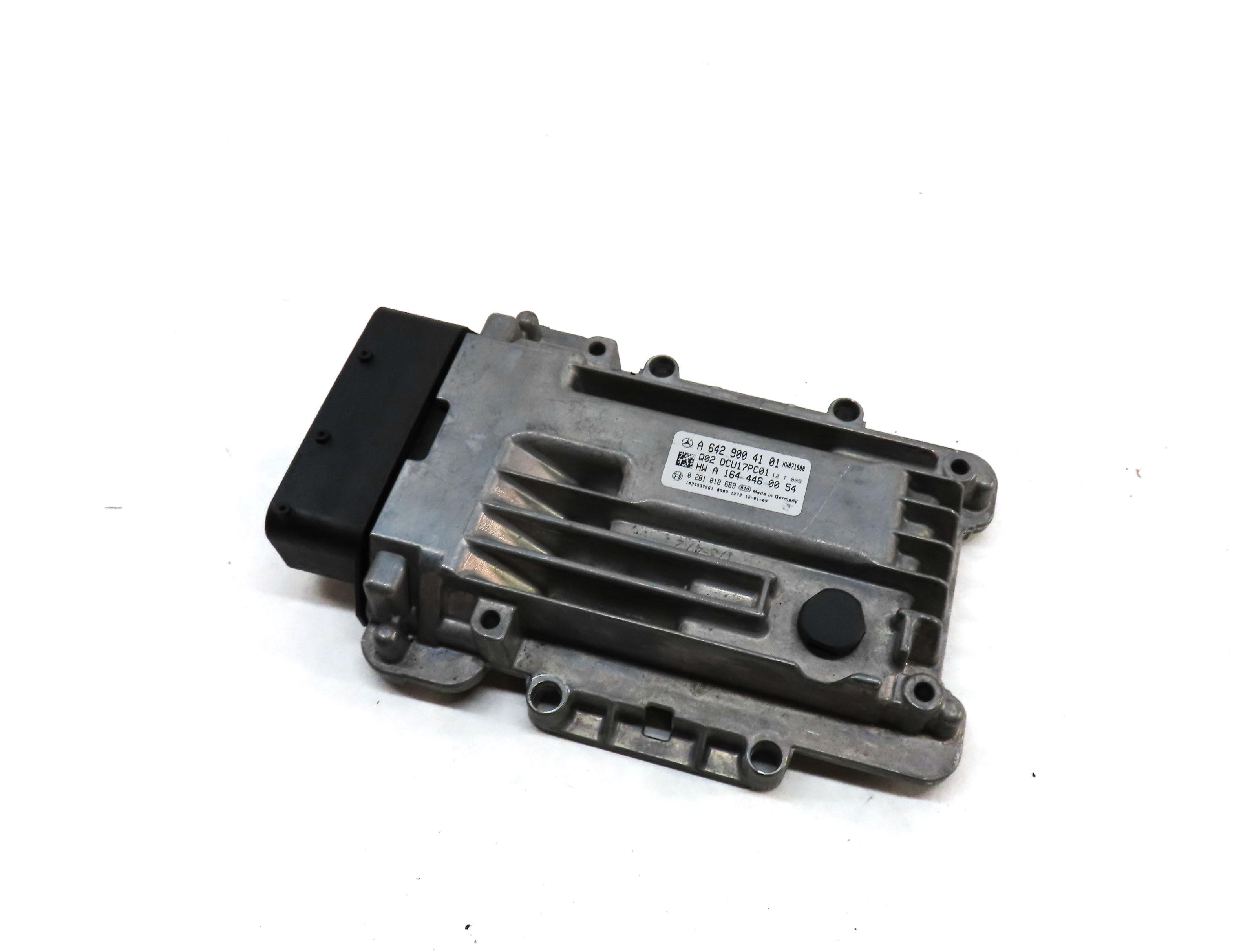 2009-2012 MERCEDES GL350 R320 (X164 W251) 3.0L OM642 DIESEL EMISSIONS DEF MODULE — exact item pictured