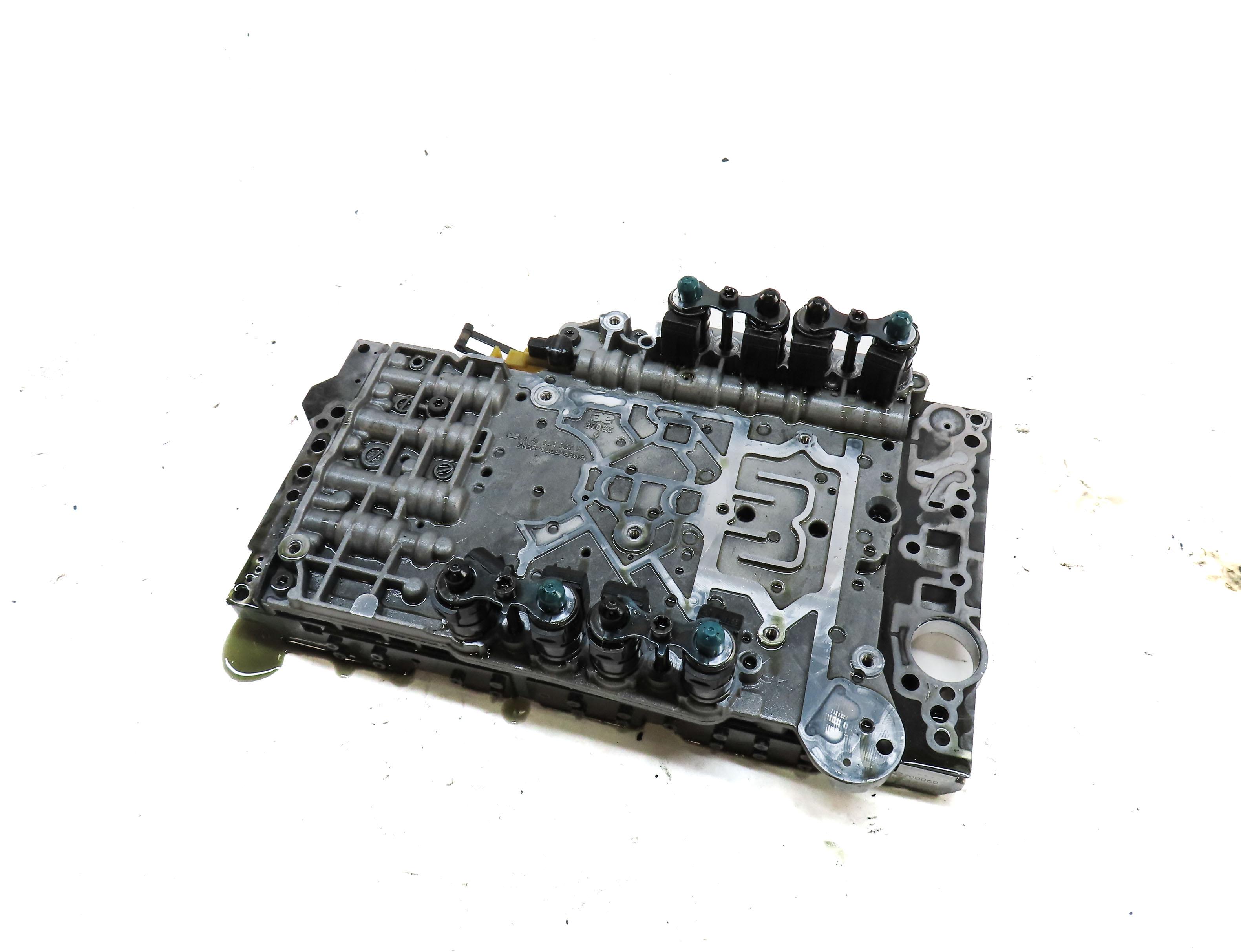 2012 MERCEDES GL350 (X164) 3.0L OM642 DIESEL ENGINE AUTO TRANSMISSION VALVE BODY — exact item pictured