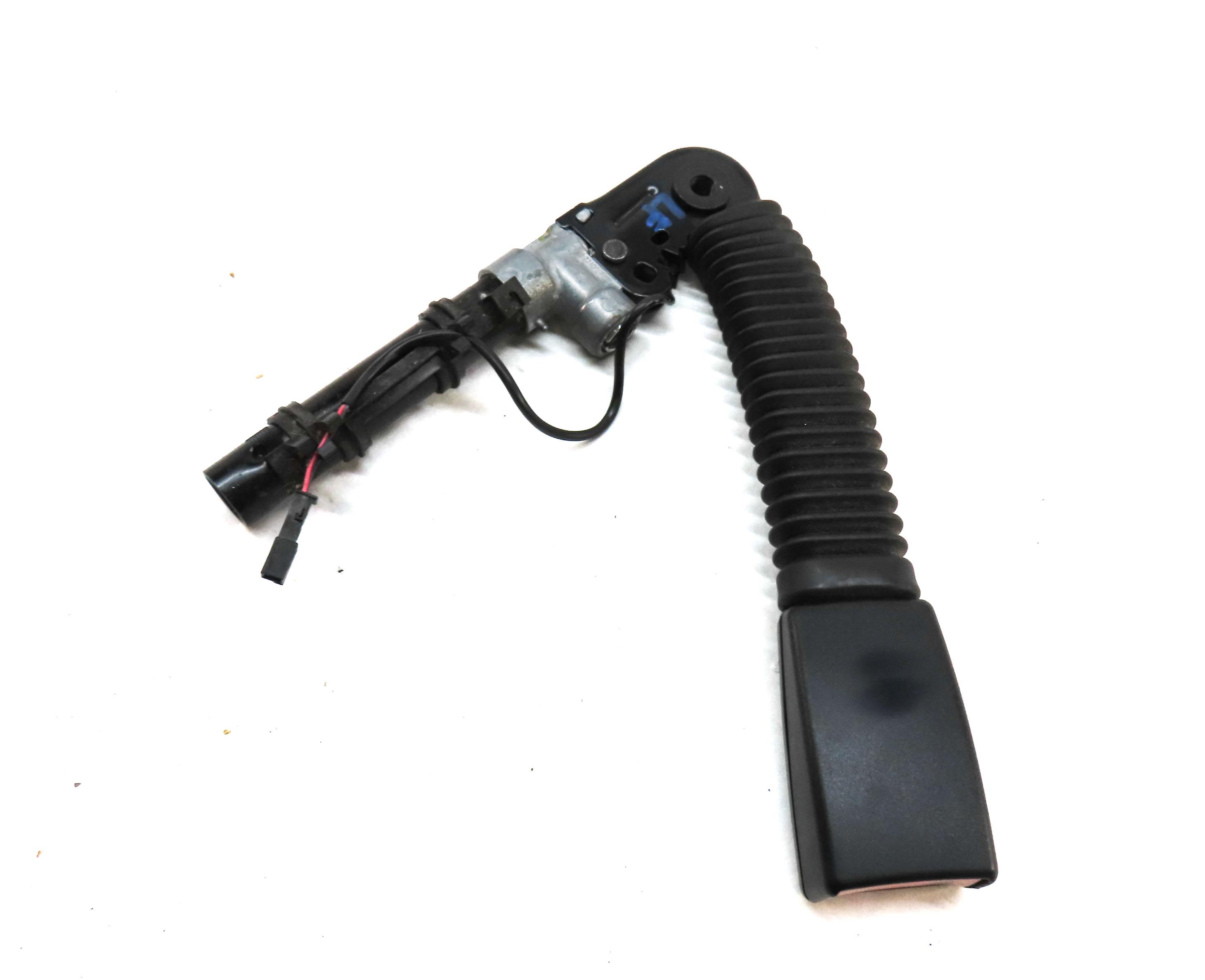 10-17 BMW 5 7 GT SERIES (F01 F07 F10) FRONT LEFT DRIVER SEATBELT BUCKLE RECEIVER — exact item pictured