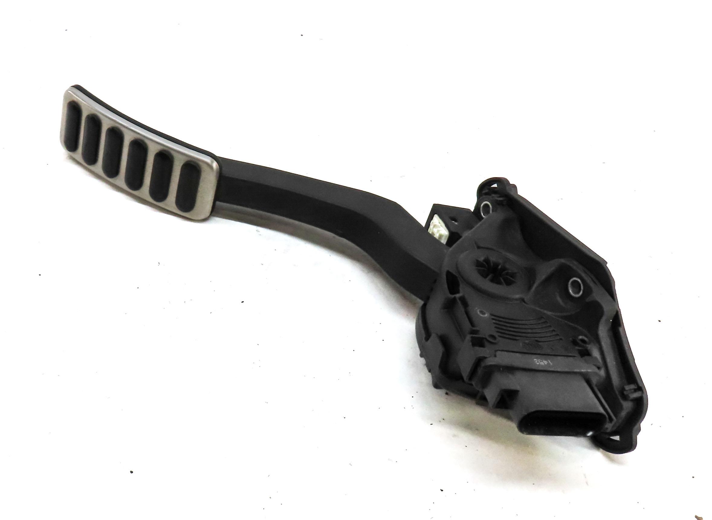 2013 LAND RANGE ROVER (L405) ACCELERATOR THROTTLE GAS PEDAL CK5M9N736AA — exact item pictured