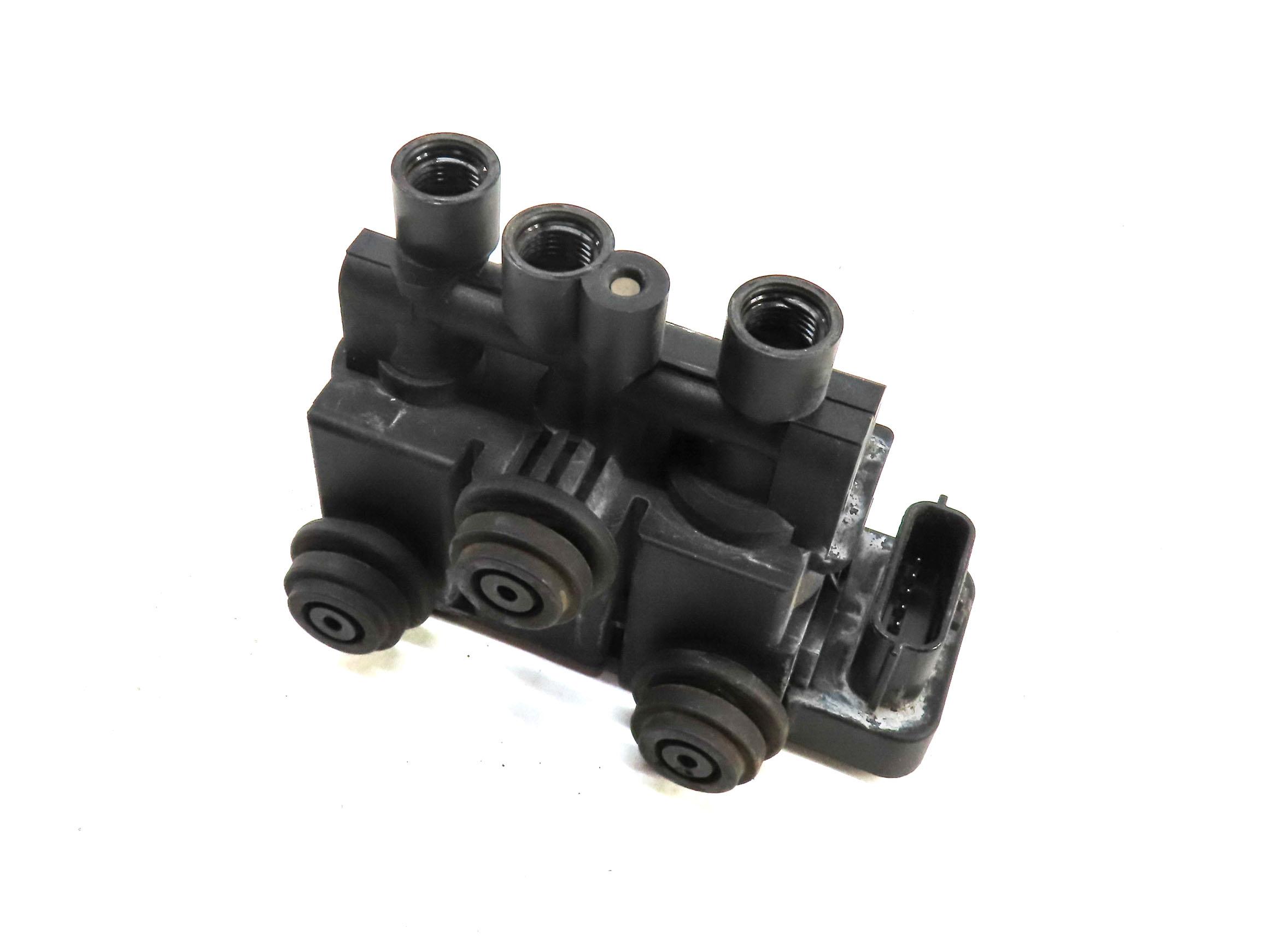 2013 LAND RANGE ROVER L405 REAR AIR SUSPENSION TRANSFER RELIEF VALVE CPLA5B710AB — exact item pictured
