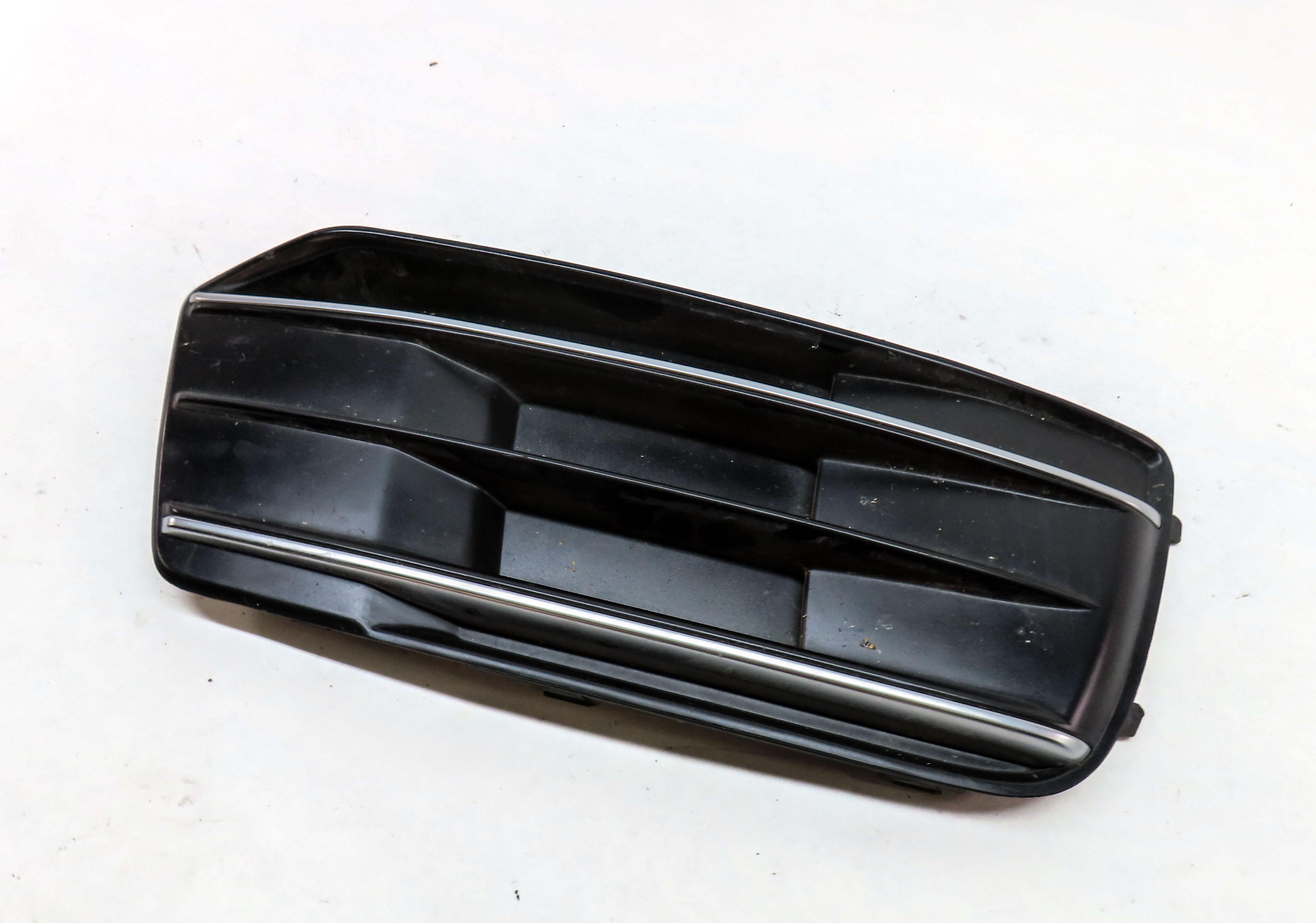 2018 AUDI Q5 (FY 80A) FRONT RIGHT PASSENGER LOWER BUMPER GRILLE (BLACK) — exact item pictured