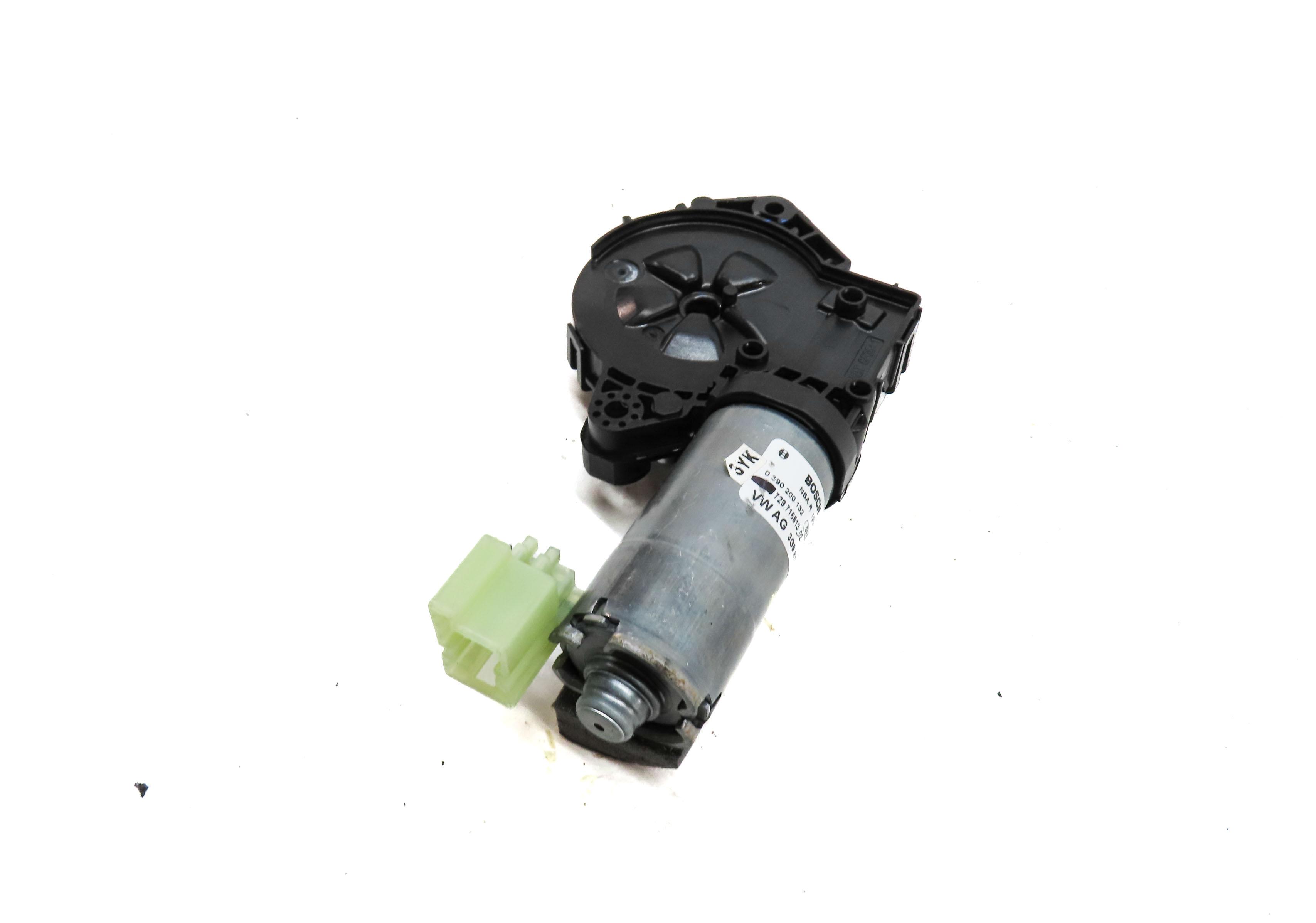 2018-2023 VW TIGUAN TAOS / AUDI Q5 SQ5 (FY 80A) FRONT PANORAMIC SUNROOF MOTOR — exact item pictured