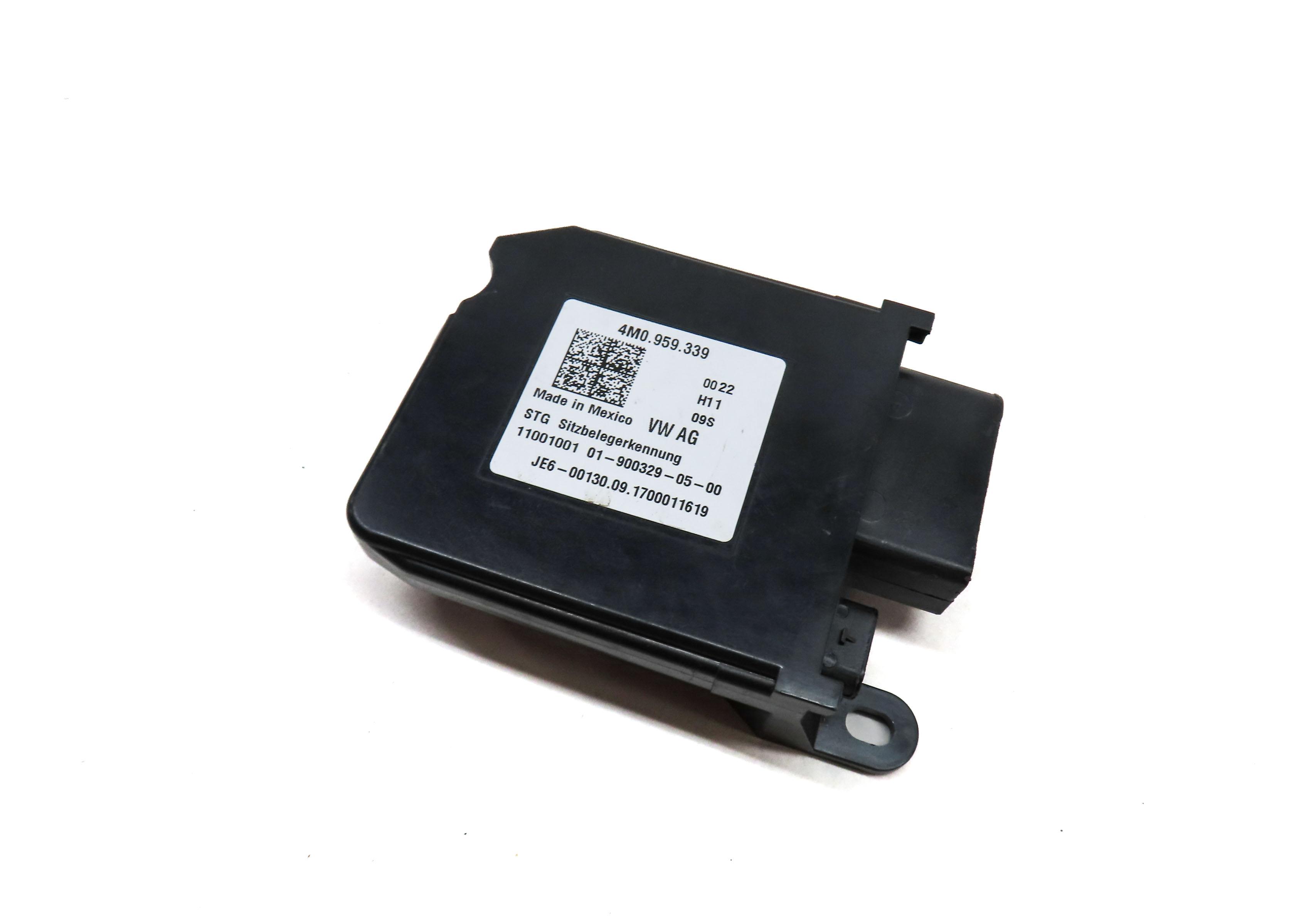 2018 AUDI Q5 (FY 80A) FRONT RIGHT PASSENGER SEAT OCCUPANCY SENSOR MODULE — exact item pictured