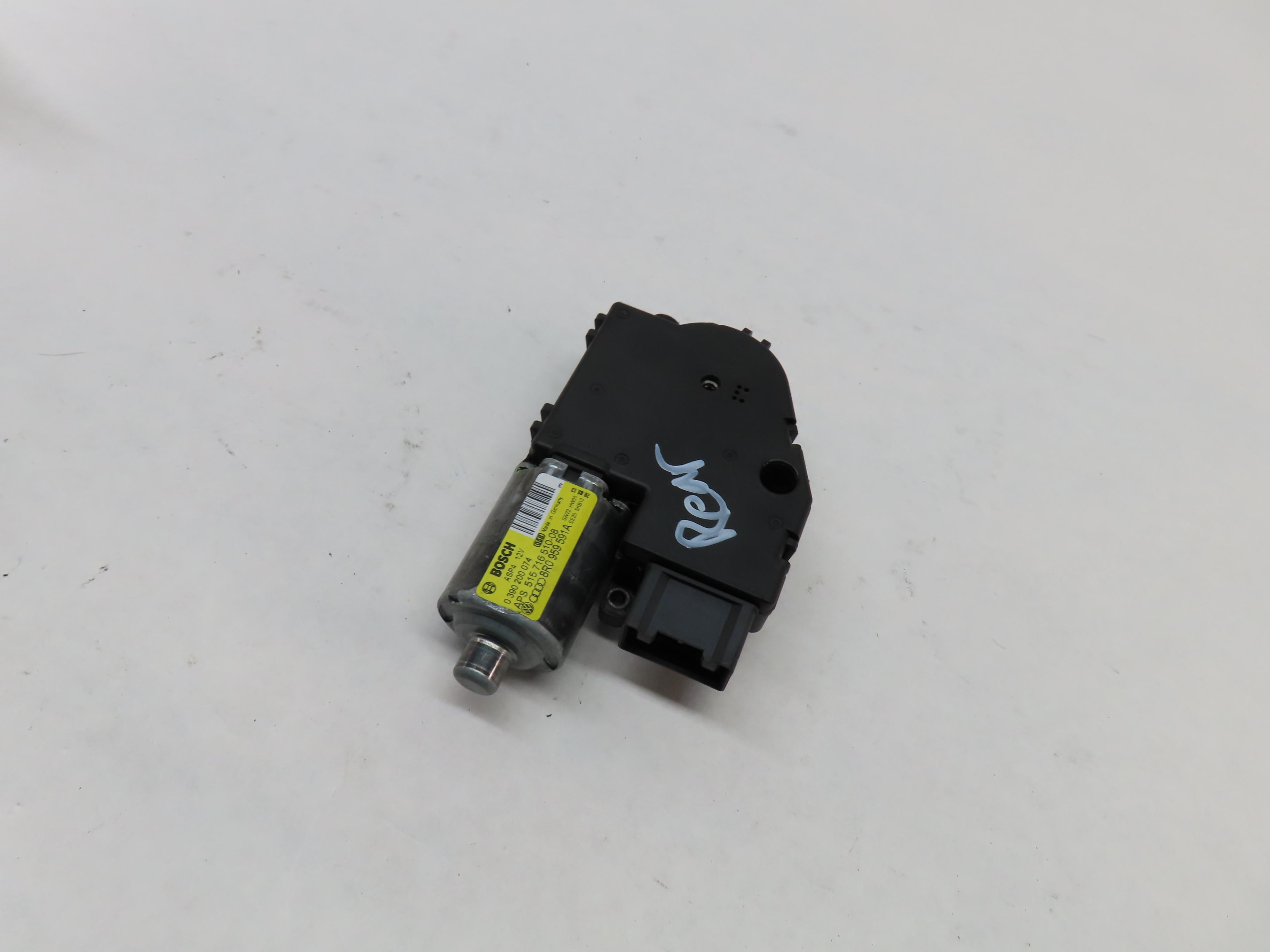 2008-2016 VW JETTA TIGUAN / AUDI A5 S5 RS5 Q5 (B8 8T 8R) SUNROOF SUN ROOF MOTOR — exact item pictured