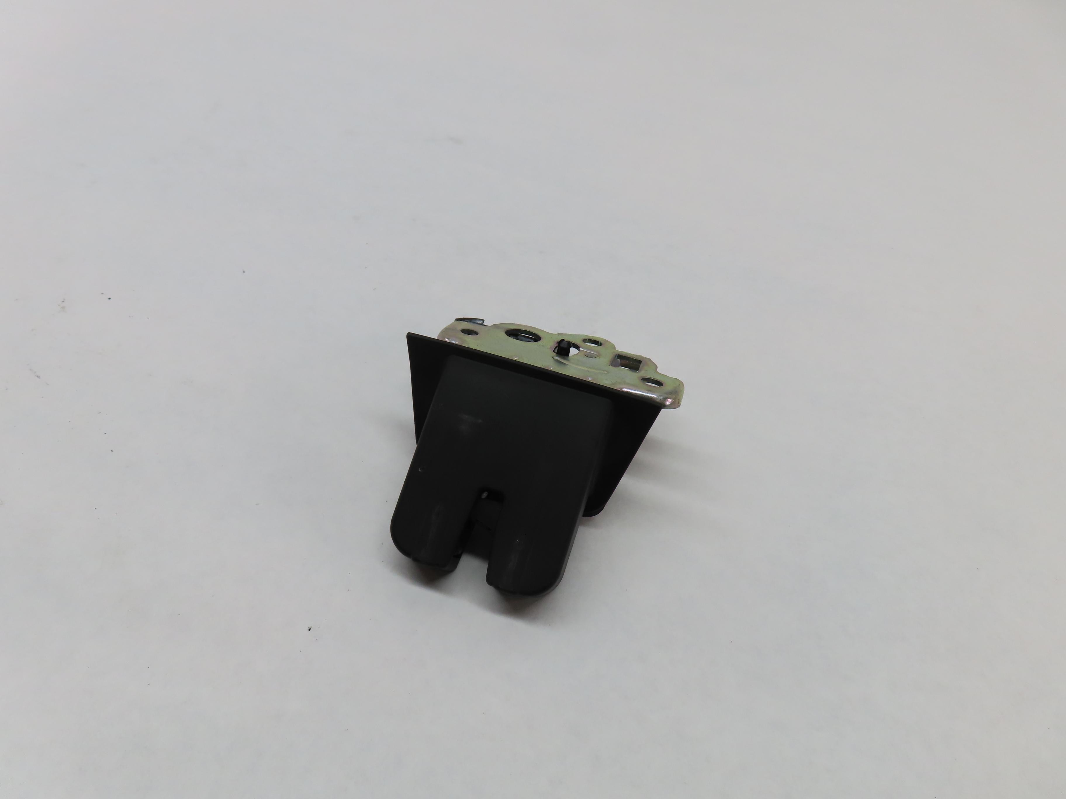 2013 AUDI Q5 (B8 8R) REAR HATCH TRUNK LOCK LATCH ACTUATOR 8R0827505 — exact item pictured