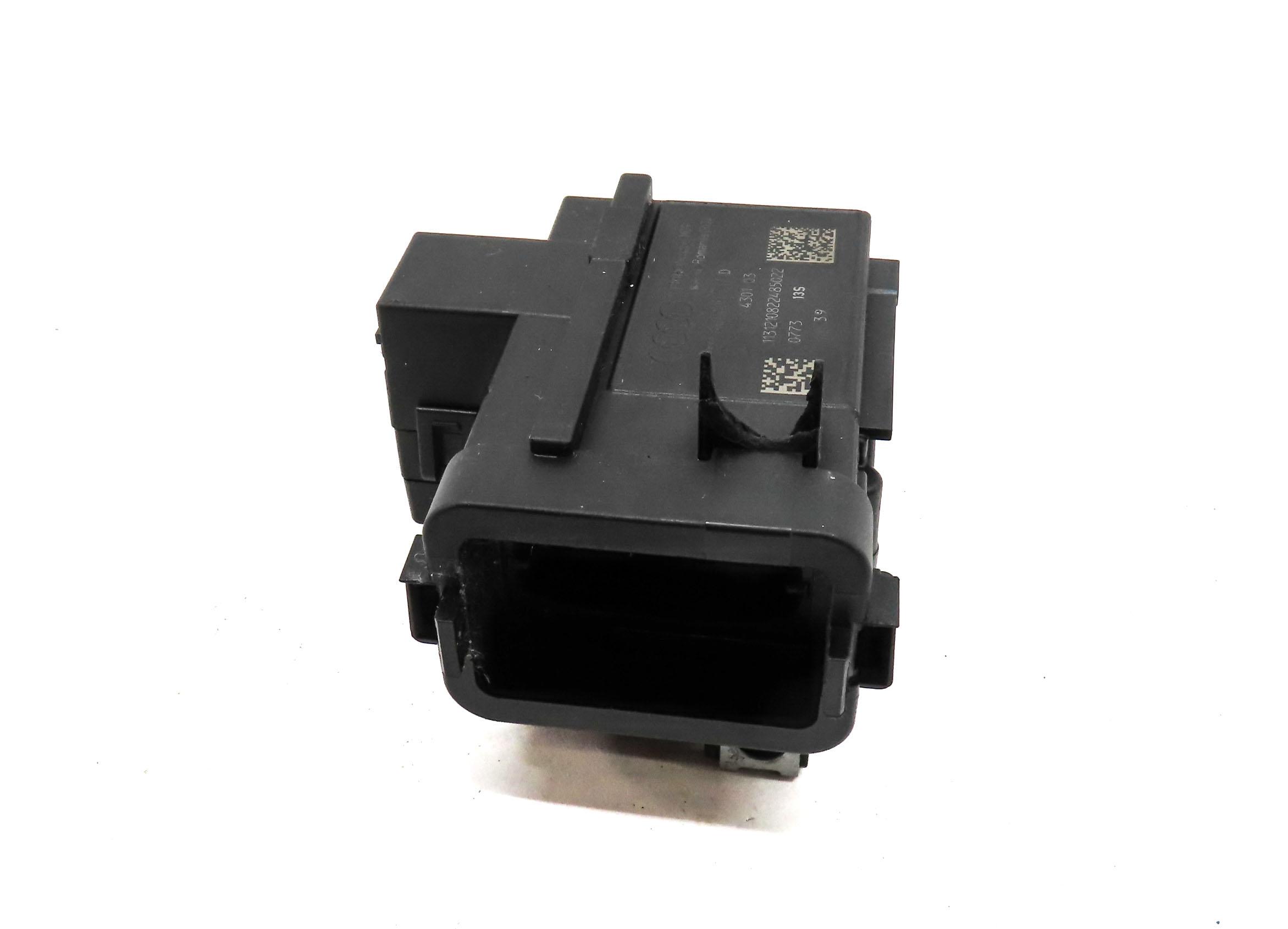 2013 AUDI Q5 (B8 8R) DASH ENGINE START IGNITION SWITCH KEY FOB READER 8K0909131D — exact item pictured