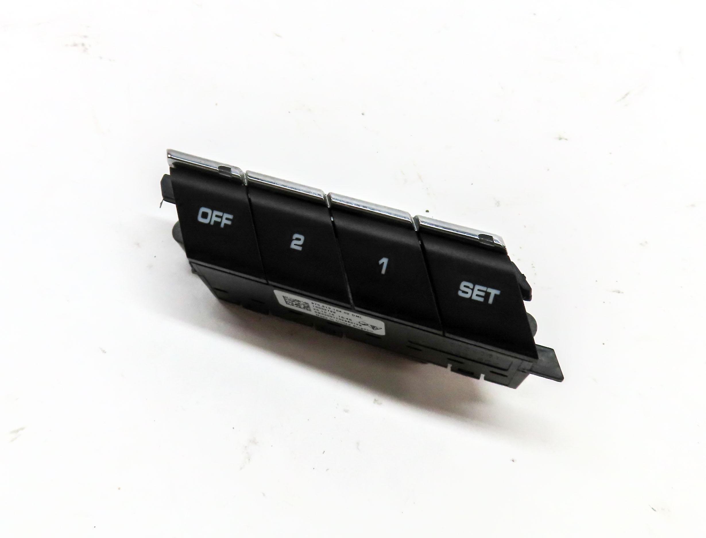 2011 PORSCHE PANAMERA (958) FRONT RIGHT PASSENGER SEAT MEMORY SWITCH BUTTON — exact item pictured