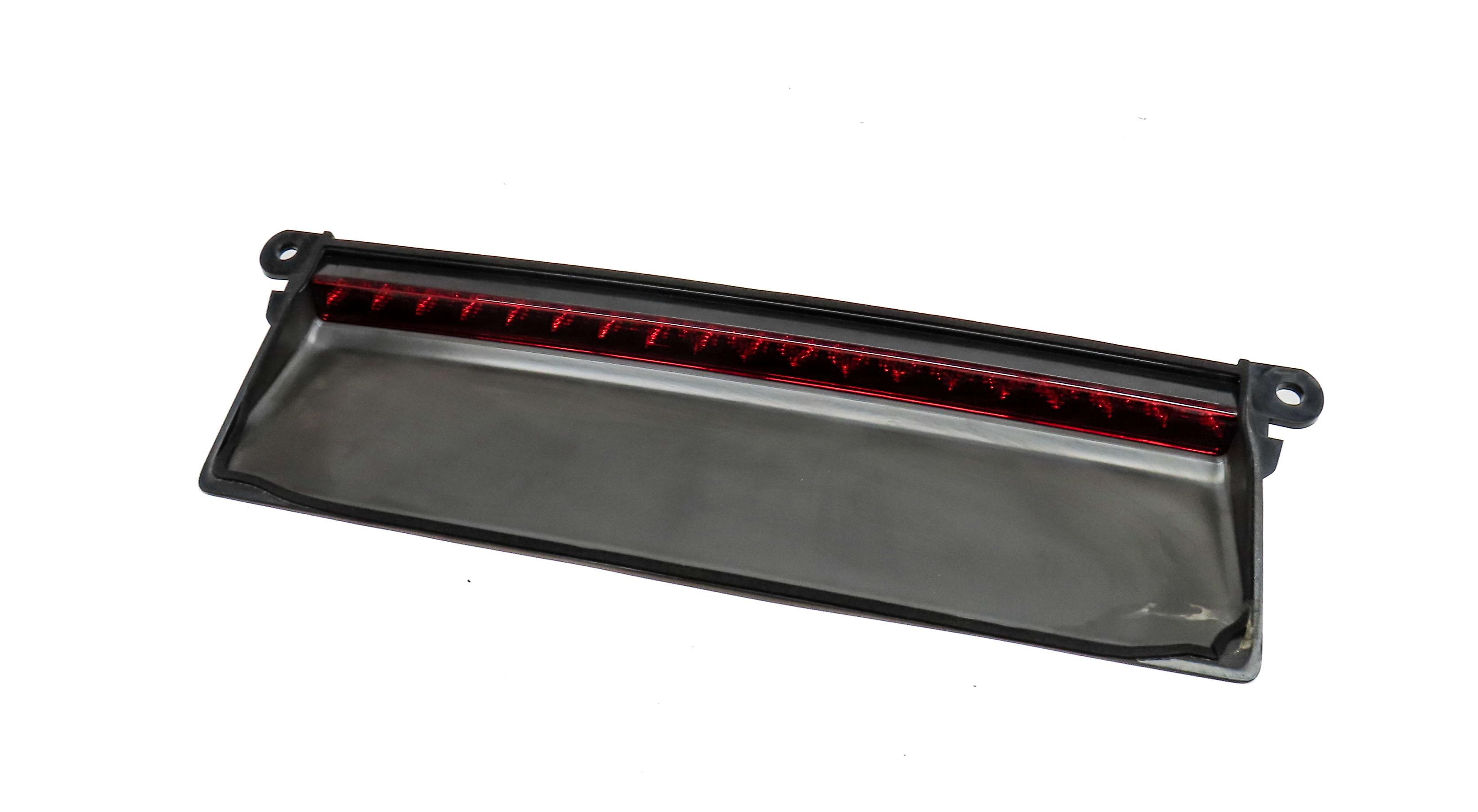 2011 PORSCHE PANAMERA (958) REAR UPPER CENTER THIRD 3RD BRAKE LIGHT LAMP — exact item pictured