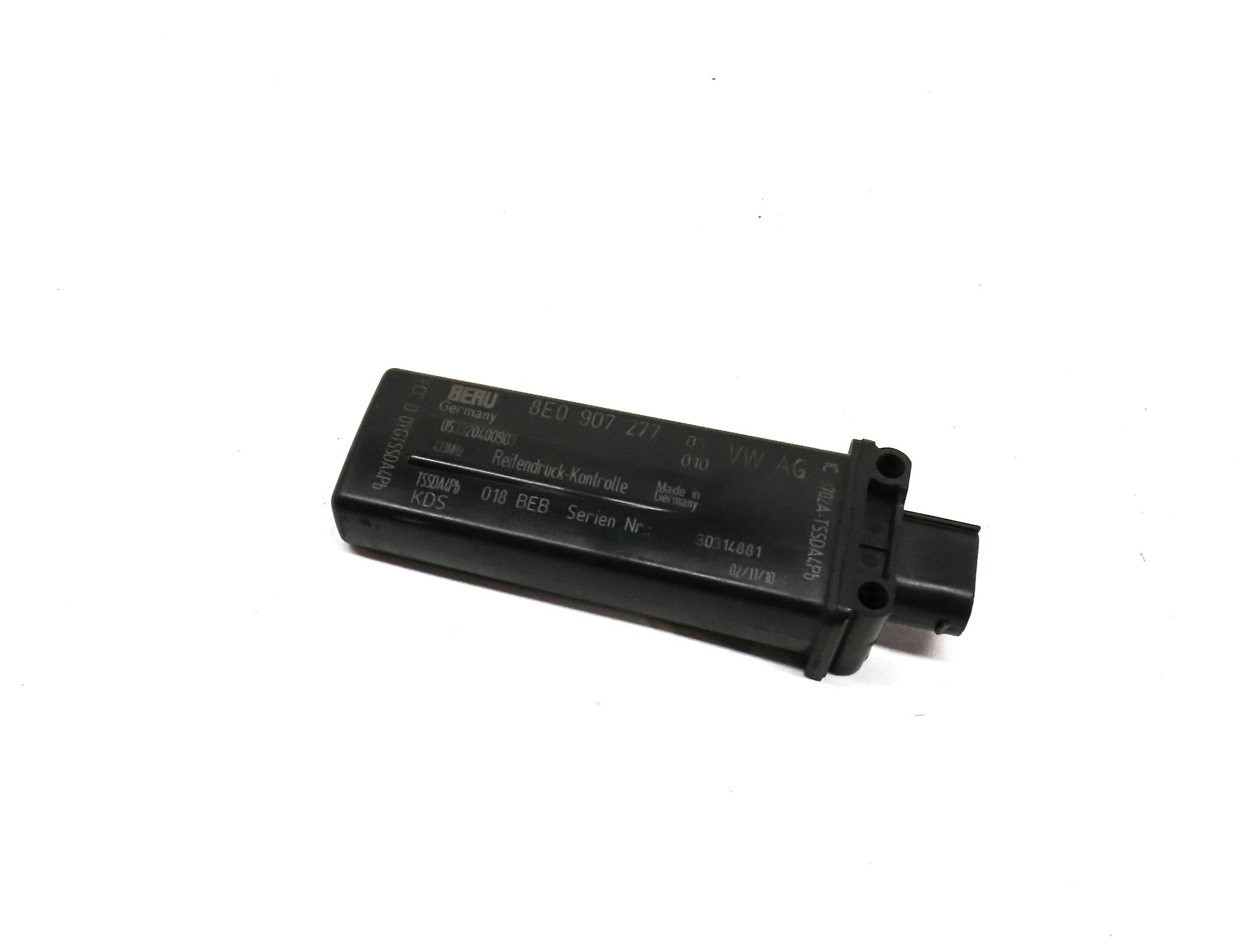 2011 PORSCHE PANAMERA (958) TIRE PRESSURE MONITORING TPMPS SENSOR ANTENNA — exact item pictured