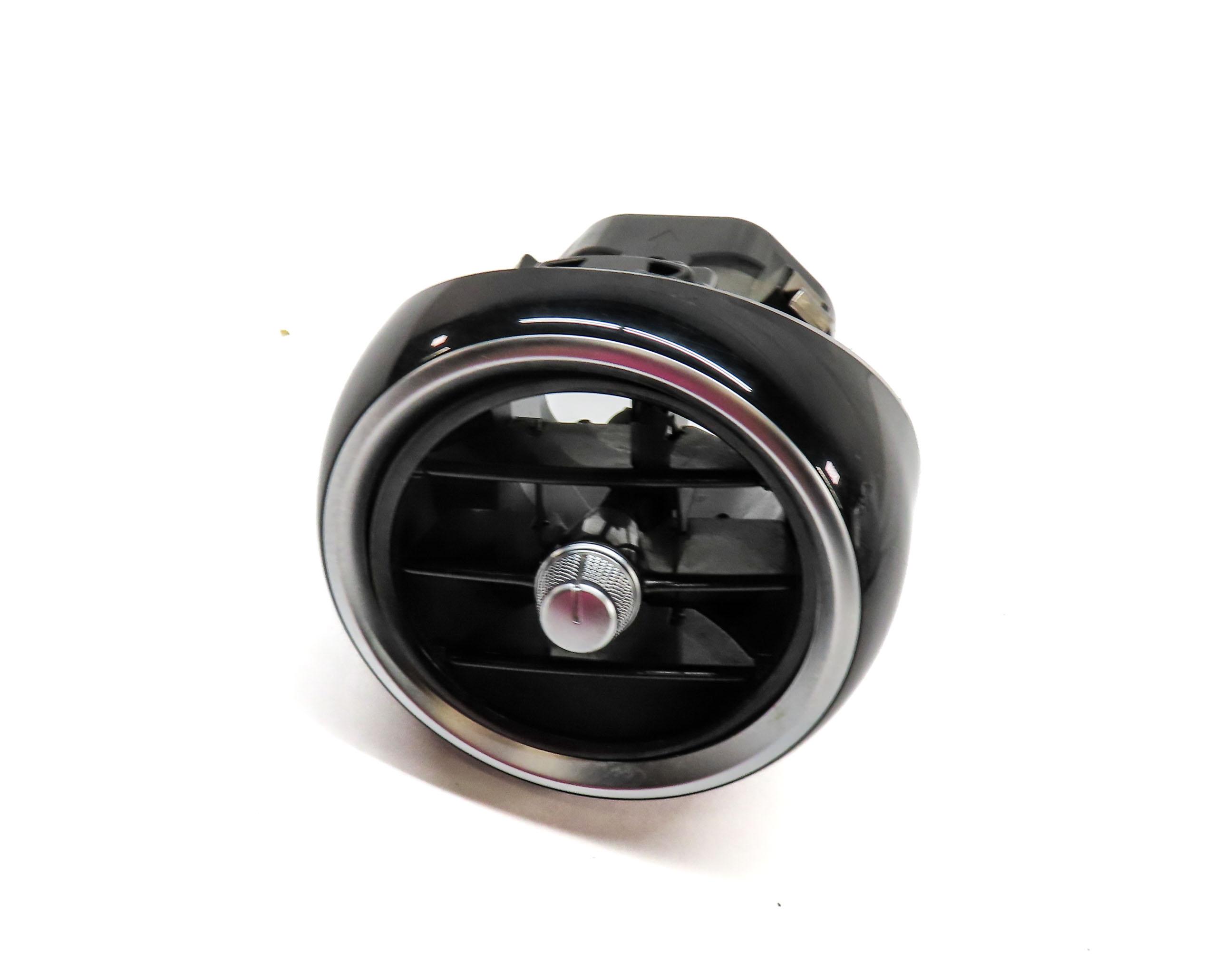 2015 MERCEDES C300 SEDAN (W205) FRONT RIGHT PASSENGER HVAC A/C HEATER AIR VENT — exact item pictured