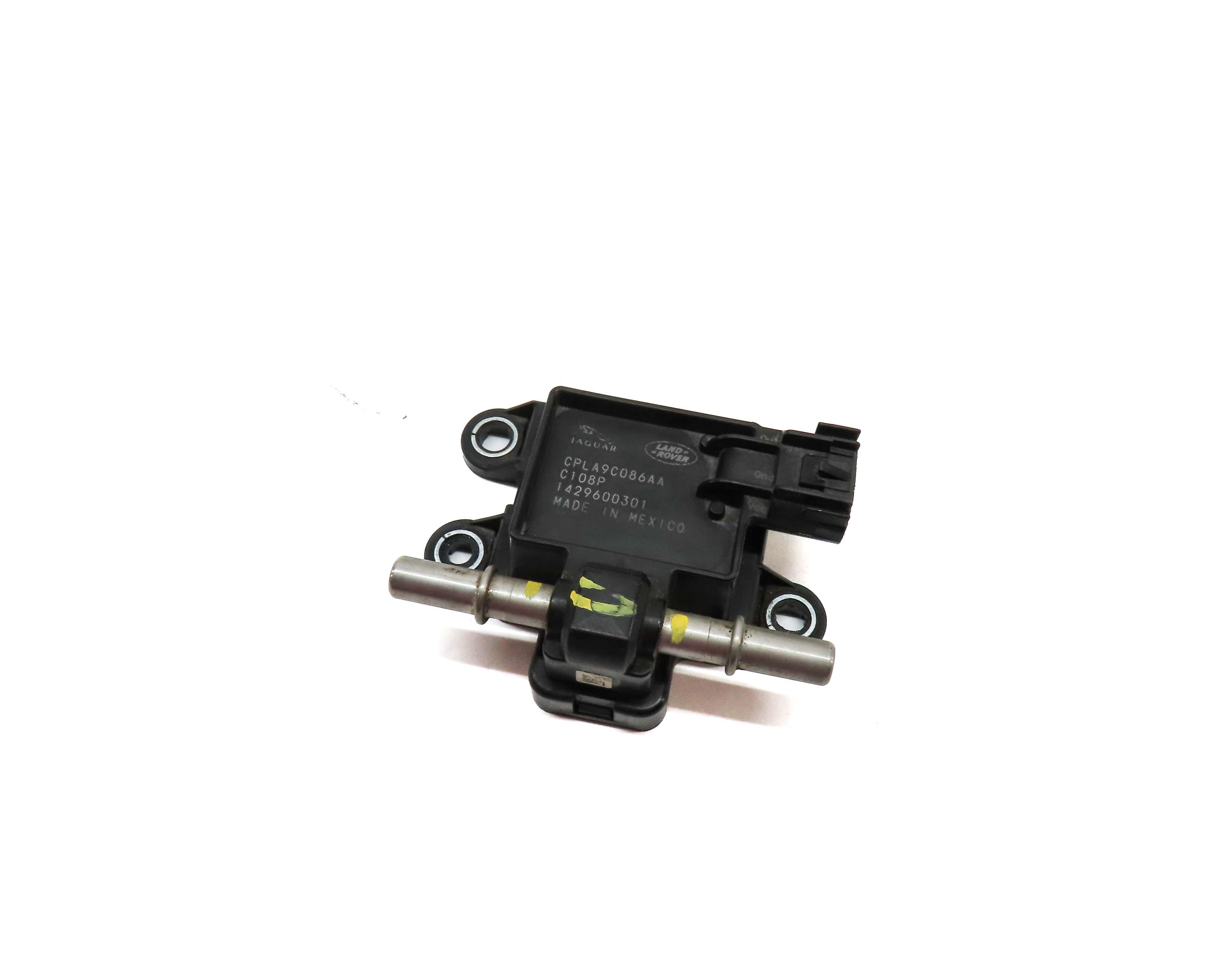 2015 LAND RANGE ROVER (L405) FLEX FUEL GAS PRESSURE SENSOR MODULE CPLA9C086AA — exact item pictured