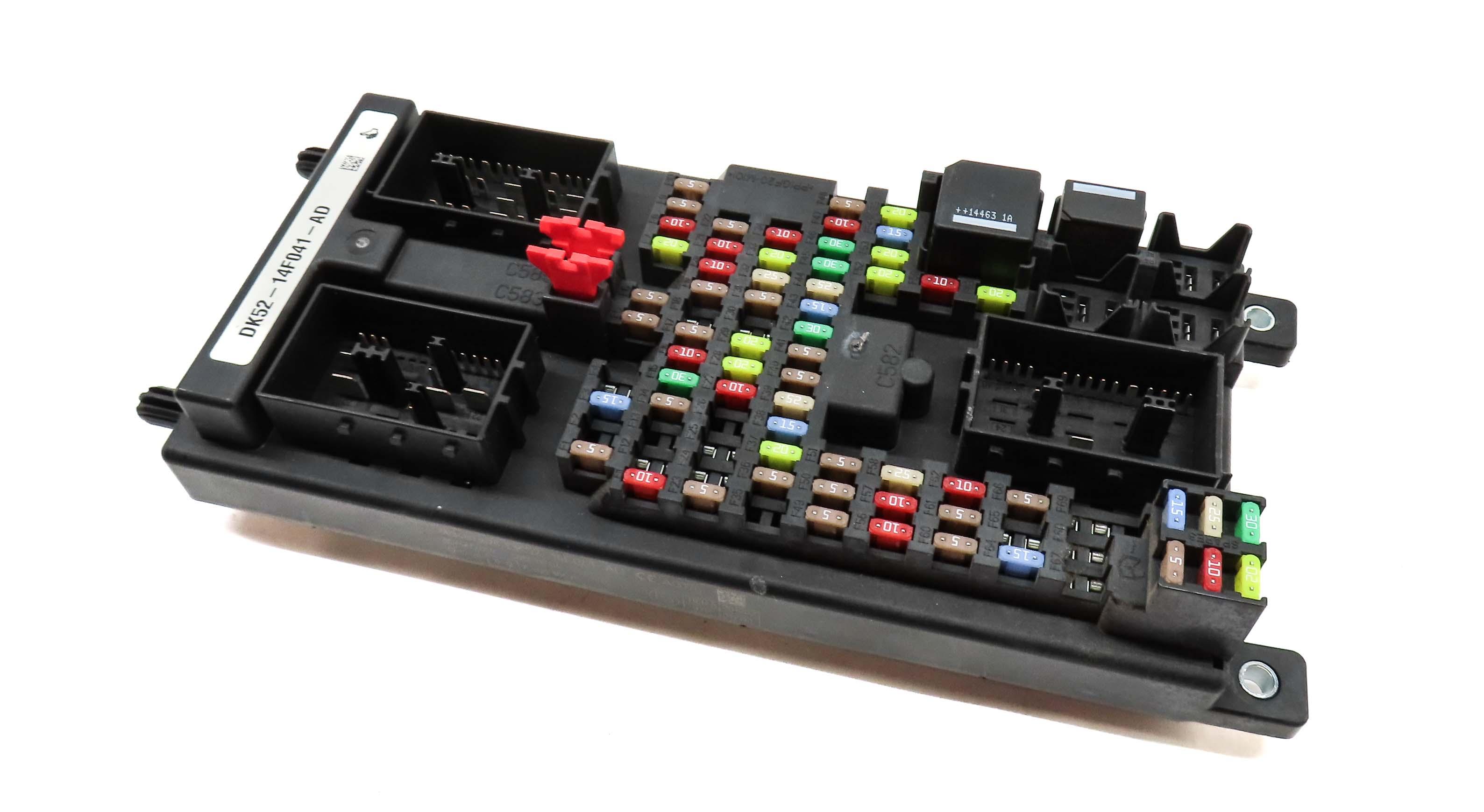 2015 RANGE ROVER L405 5.0L SUPERCHARGED RIGHT PASSENGER DASH FUSE RELAY BOX — exact item pictured