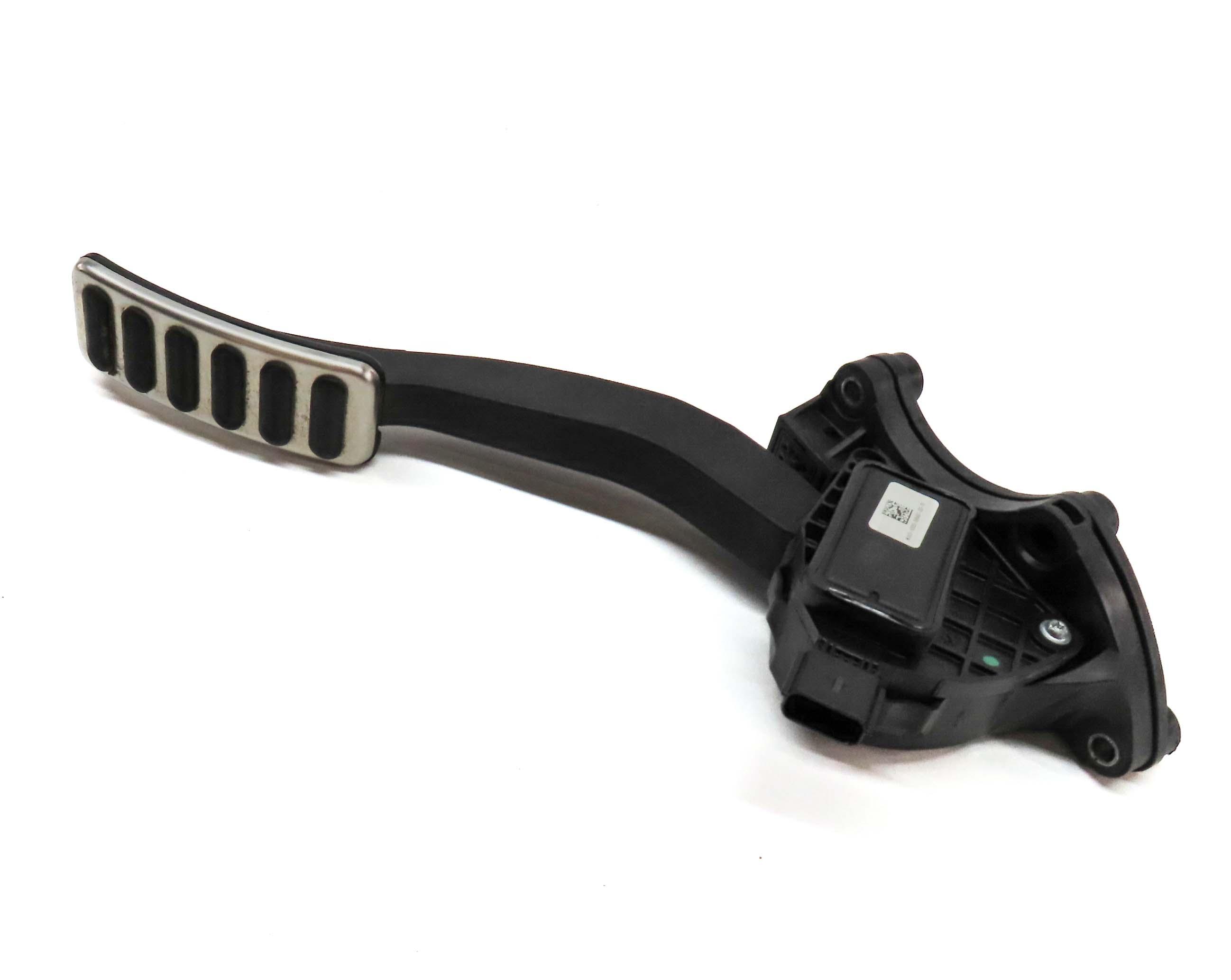 2015 LAND RANGE ROVER (L405) FRONT LEFT FLOOR ACCELERATOR GAS PEDAL CPLA9F836AA — exact item pictured