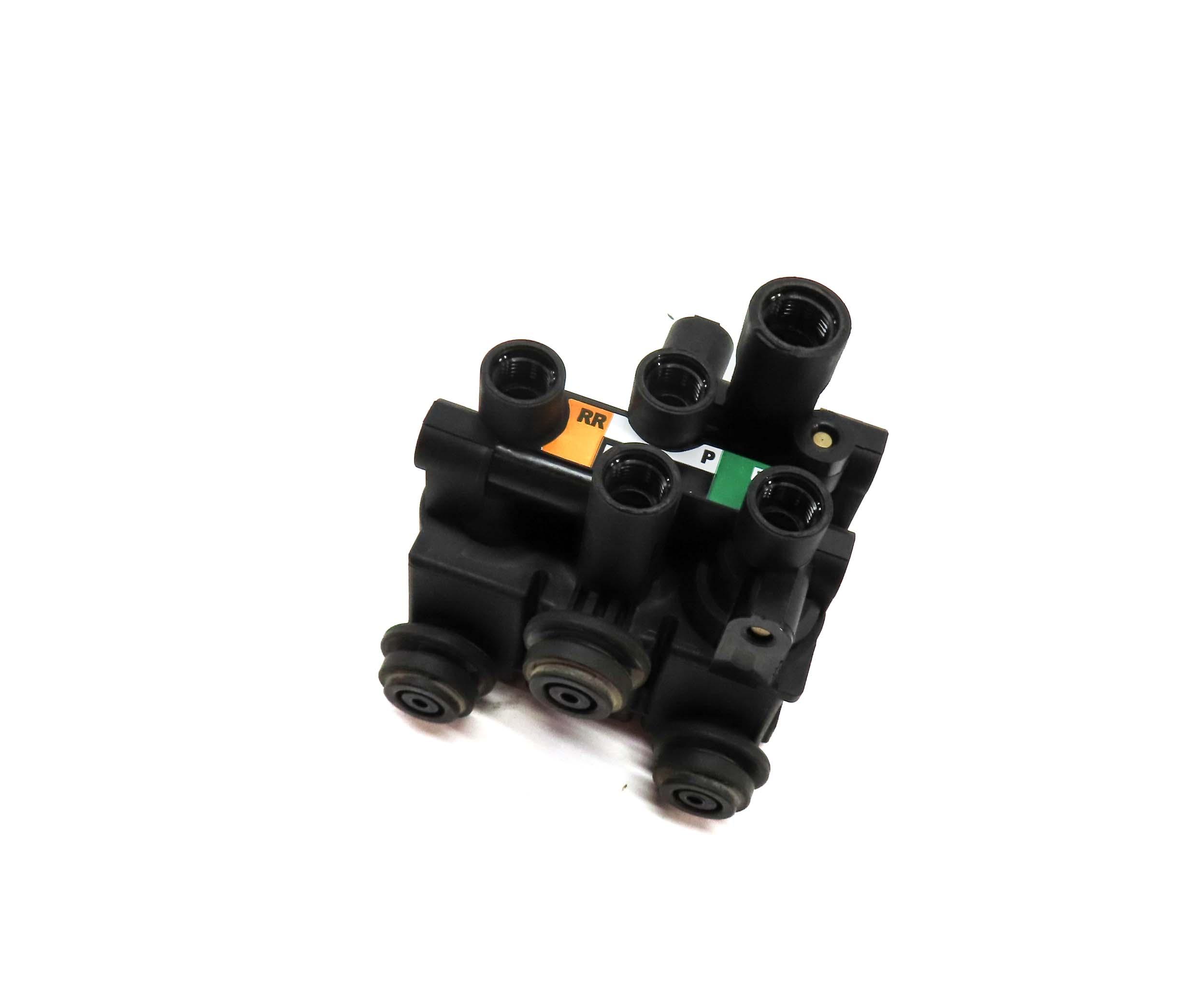 2015 LAND RANGE ROVER (L405) REAR AIR SUSPENSION VALVE BLOCK CPLA5B710BC — exact item pictured
